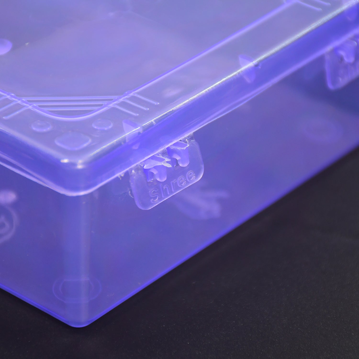 Commander Container 33 used for storing things and stuffs and can also be used in any kind of places.