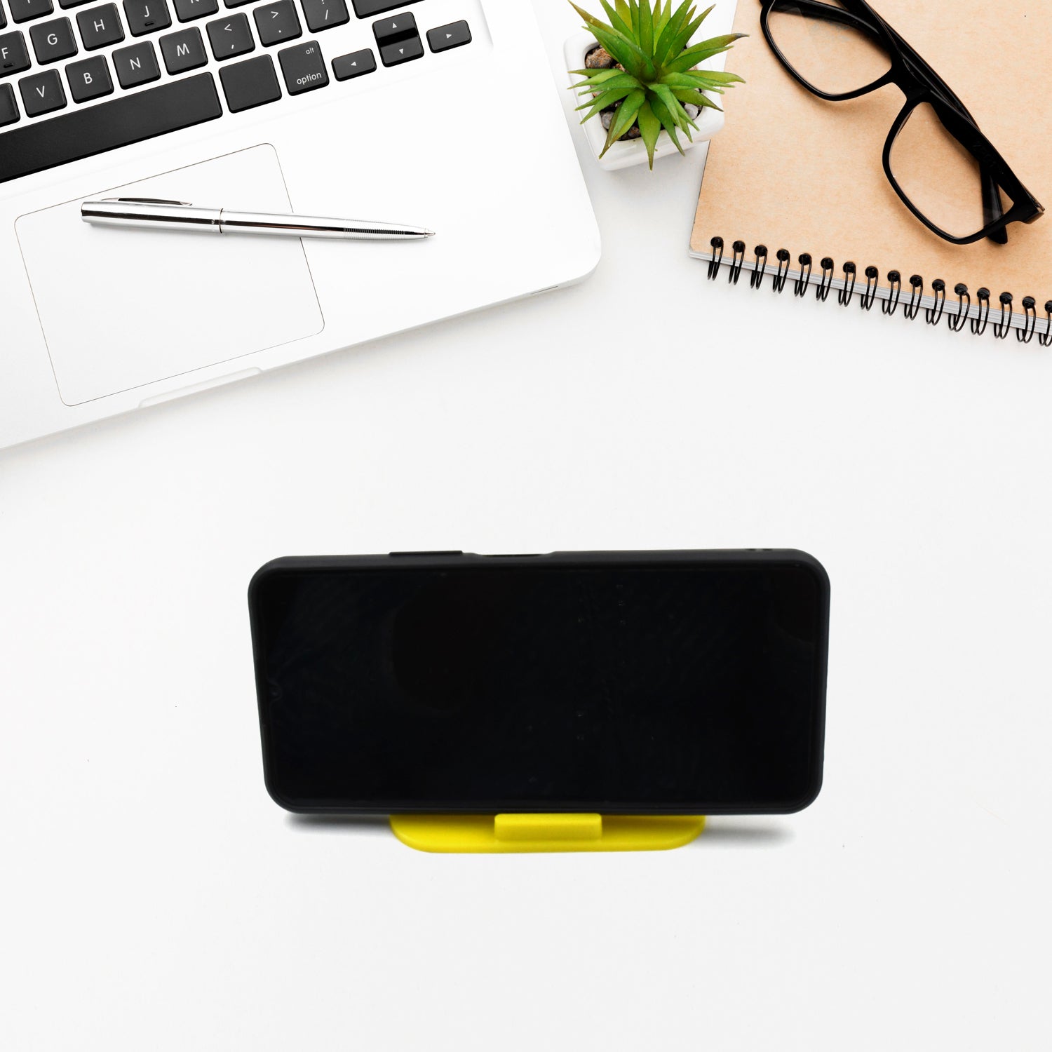 Customized / Personalized Virgin Mobile Accessories Universal Portable Four-Sided Pyramid Shape Desktop/ Table Mobile Holder Stand for car dashboard recording on desk vent office holder