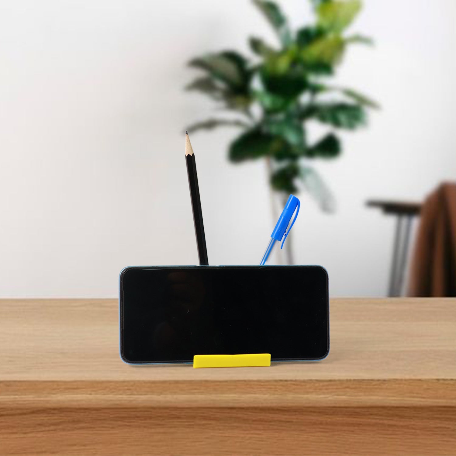 Multifunctional Plastic Mobile Phone Stand & Pen Holder (1 Pc & mix color)