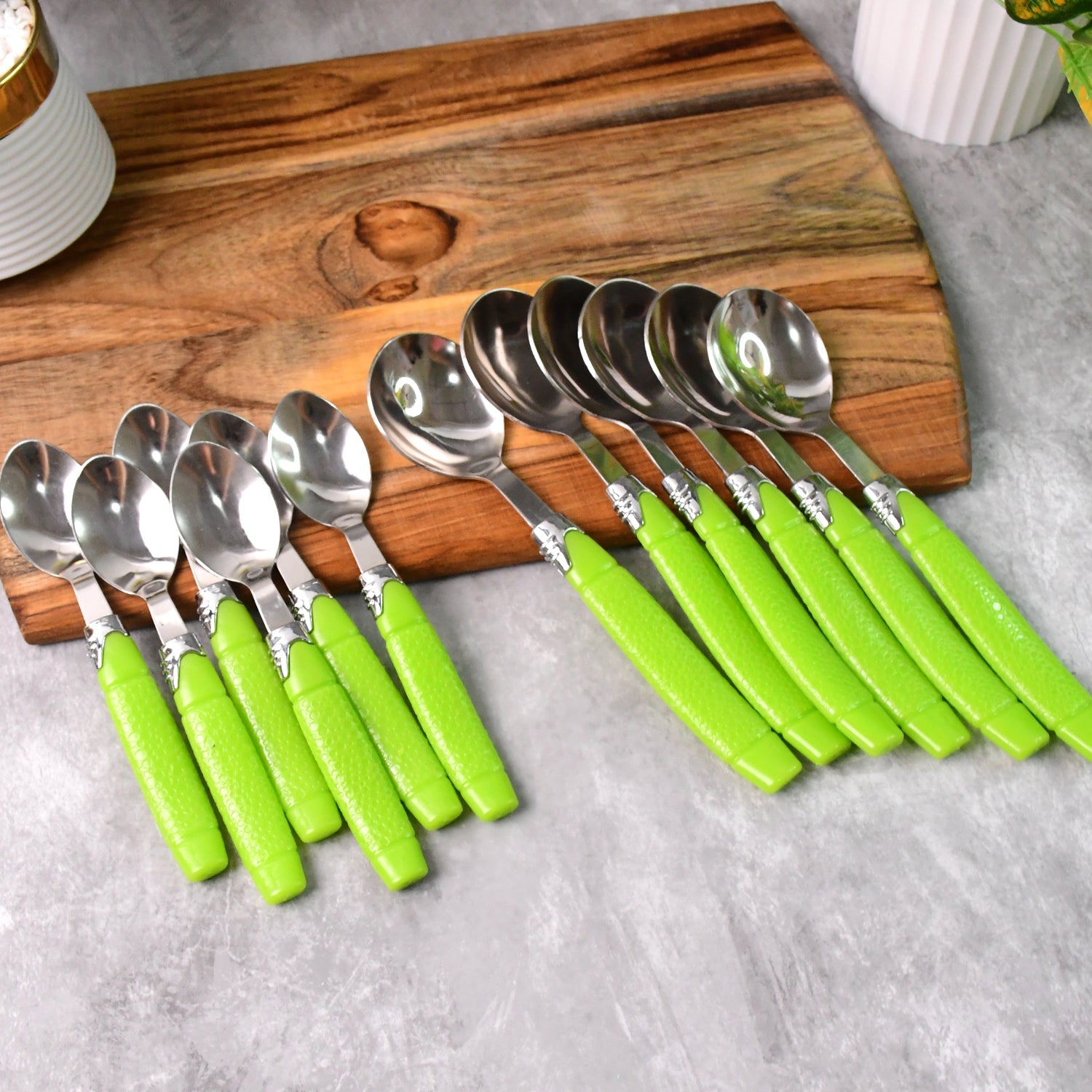 Supermom Premium Fancy Cutlery Set with Holder (24 Pc / Set)