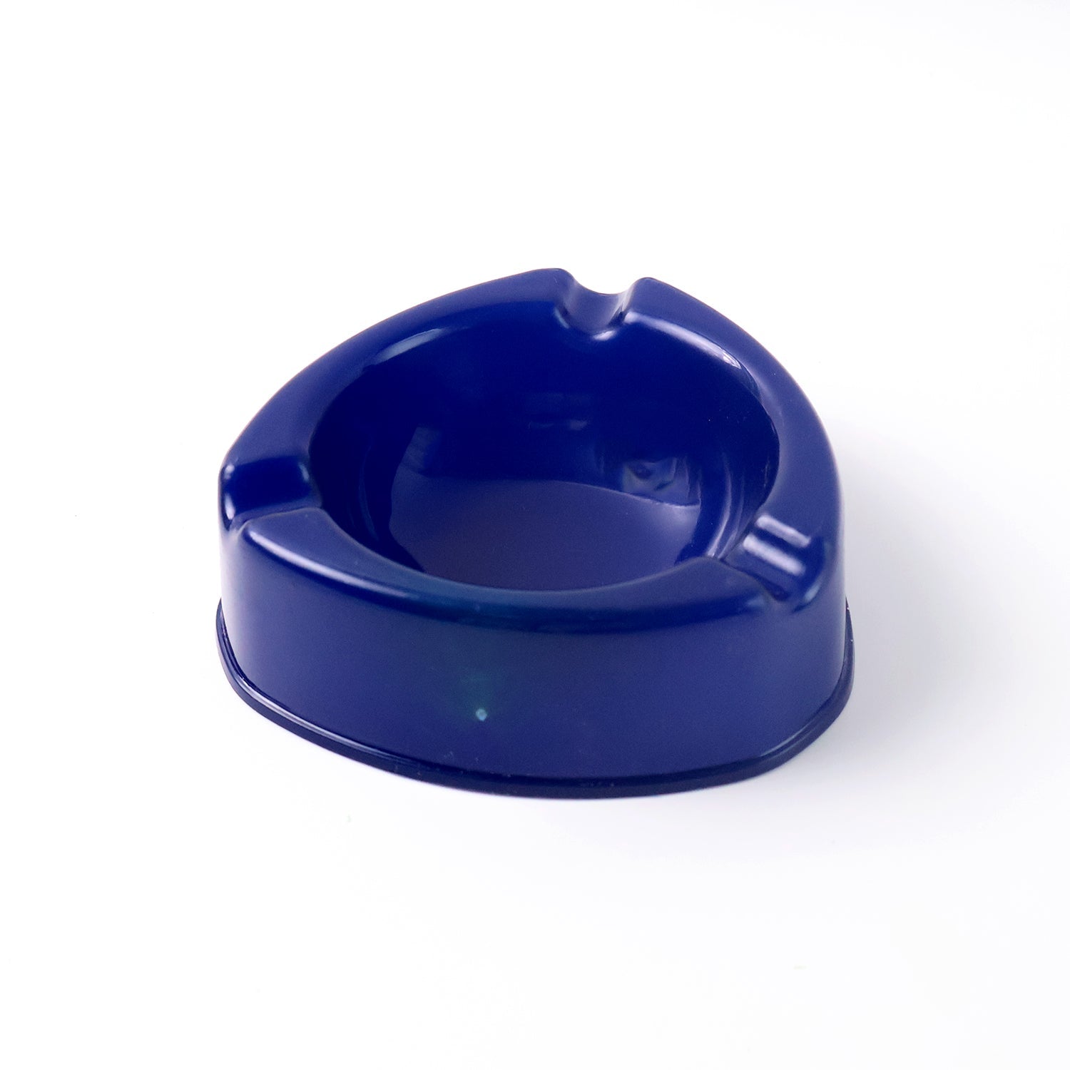 Oblivion Dark Blue Plastic Ashtray (1 pc)