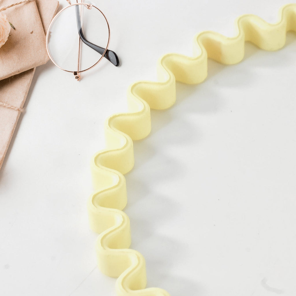 Plastic Simple Headbands Comb Headbands Hairbands (1 Pc)