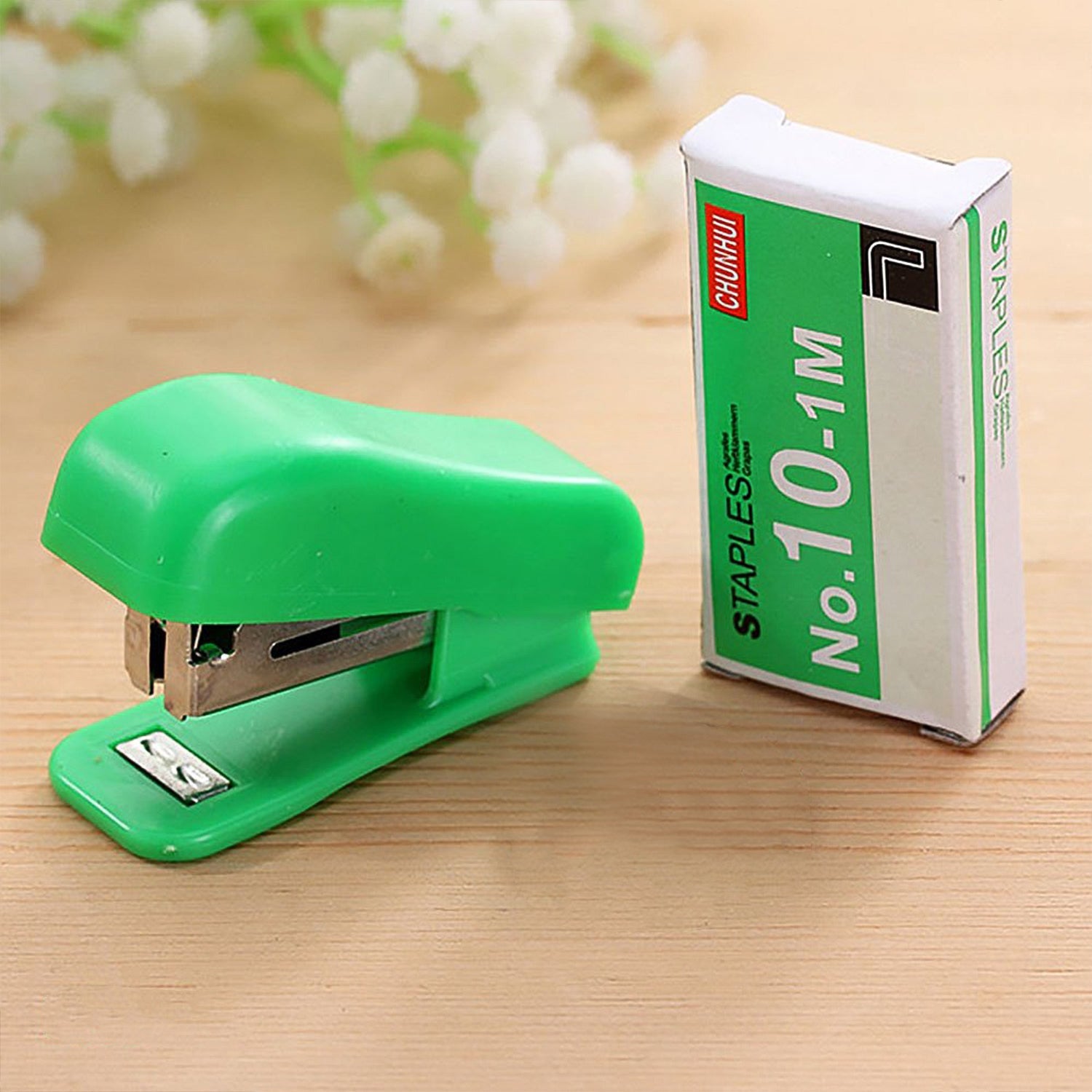 Mini Stapler with 1 Strip of Staples (1 Set)