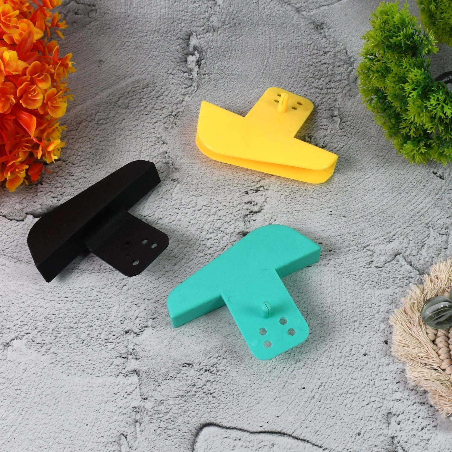 Customized / Personalized Plastic Secure Mobile Phone Charging Stand Holder (1 Pc / Mix Color)