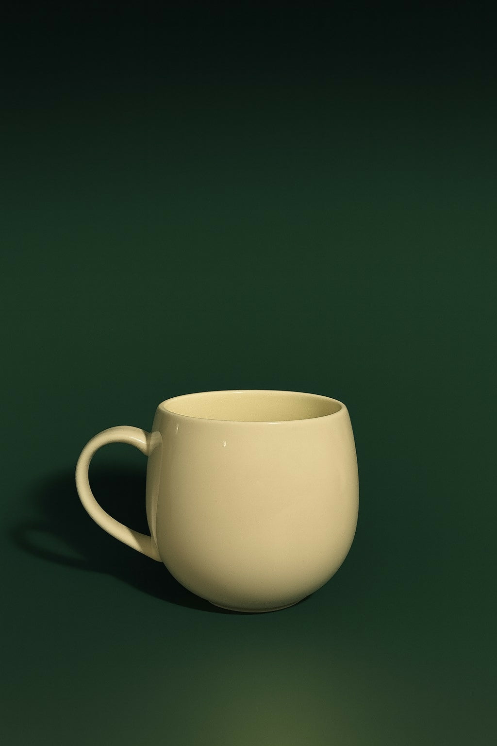 “I Love Her” Ceramic Coffee Mug with Handle – Romantic Gift Cup for Girlfriend, Wife, Anniversary, Valentine’s Day, Birthday & Special Occasions – White Printed Tea & Coffee Cup