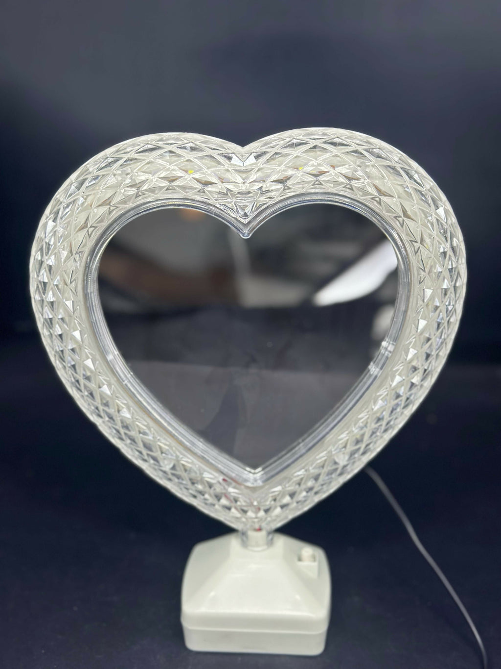 Personalized Heart-Shaped LED Crystal Table Lamp with Custom Photo Frame – Romantic Night Light for Couples, Wedding, Anniversary & Valentine’s Day Gift – USB/Battery Operated Decorative Love Lamp for Bedroom or Living Room