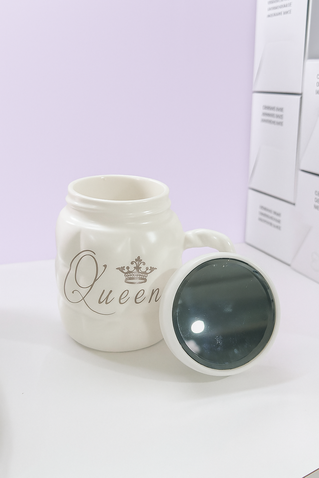 Elegant White Ceramic "Queen" Mug with Crown Design & Mirror Lid – Royal Matte Finish Coffee Mug for Women, Gift for Wife, Girlfriend, Sister
