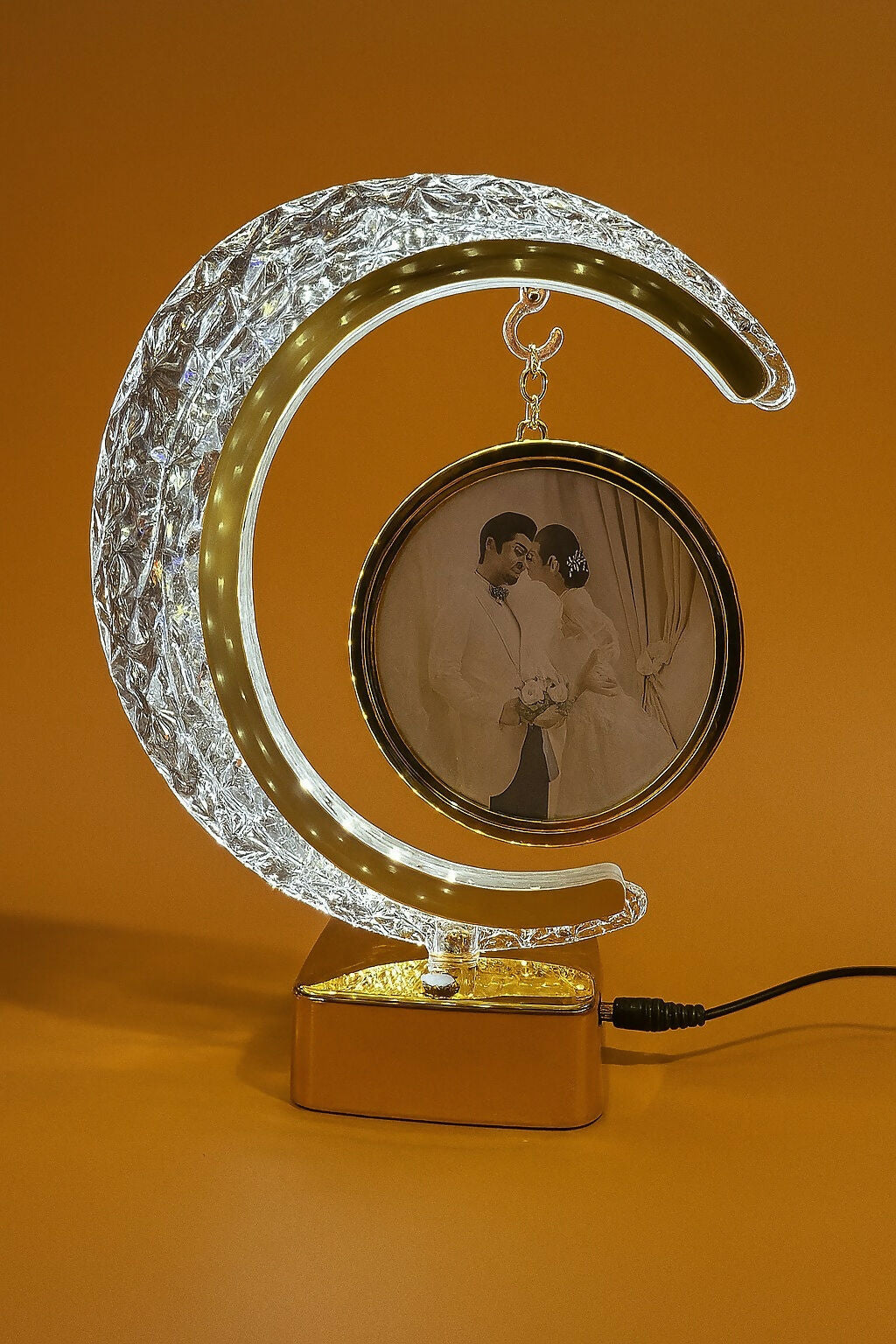 Crescent Moon Crystal LED Photo Frame Lamp – Personalized Rotating Hanging Frame with Warm Light – USB Powered Night Lamp for Bedroom, Anniversary, Wedding & Romantic Gifting