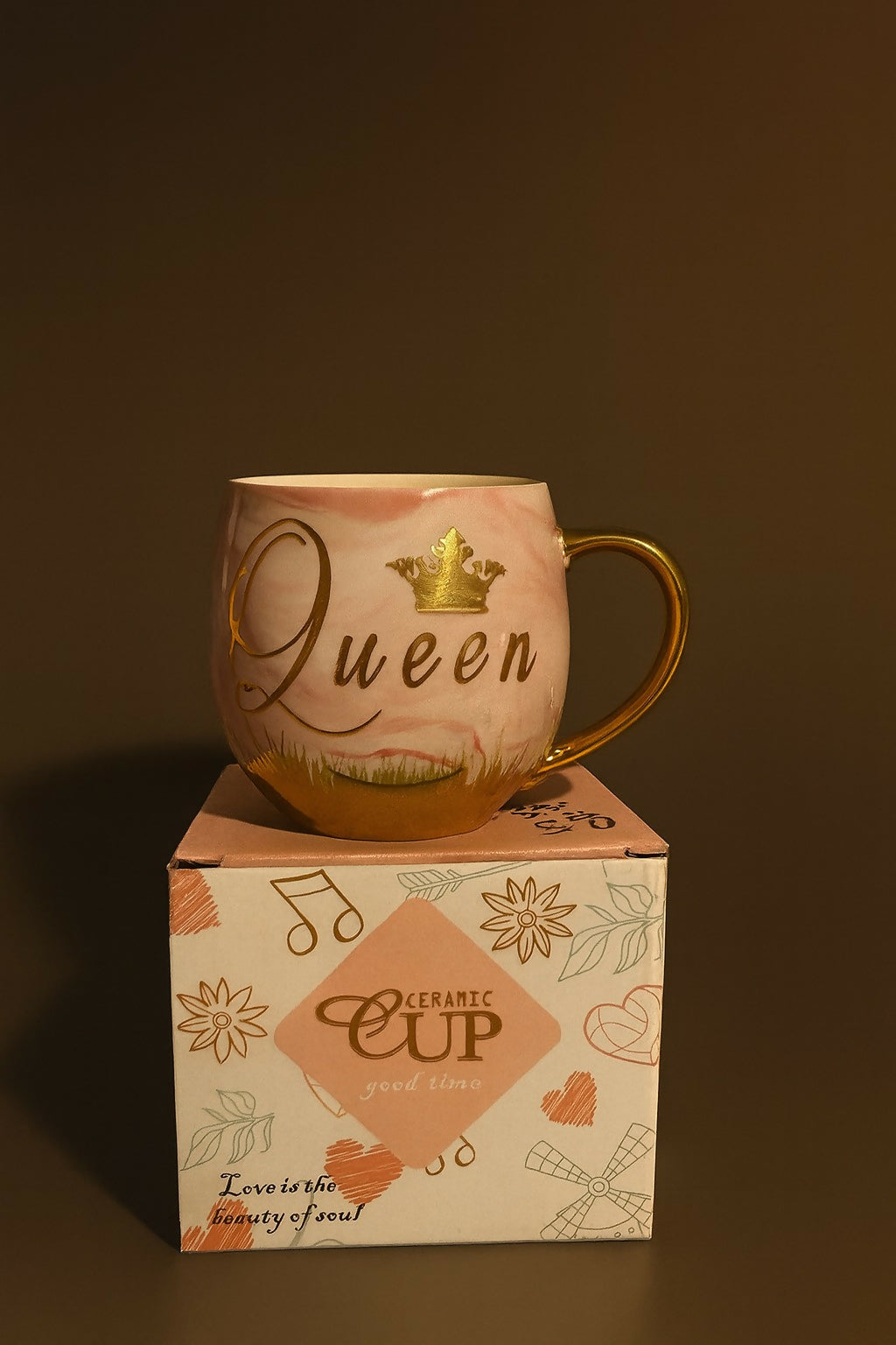 Queen Pink Marble Ceramic Mug with Golden Crown Handle – Luxury Gift Cup