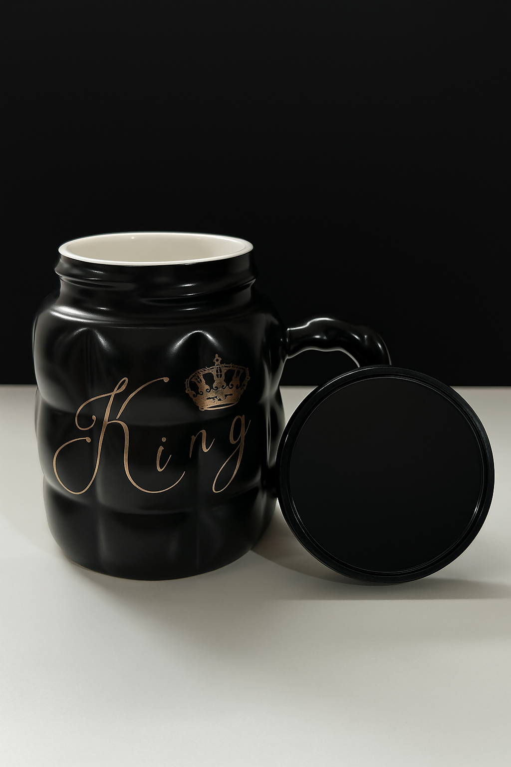 Luxury Black Ceramic "King" Mug with Crown Design and Mirror Lid – Premium Matte Finish Coffee Mug for Men, Gift for Husband, Boyfriend, Brother