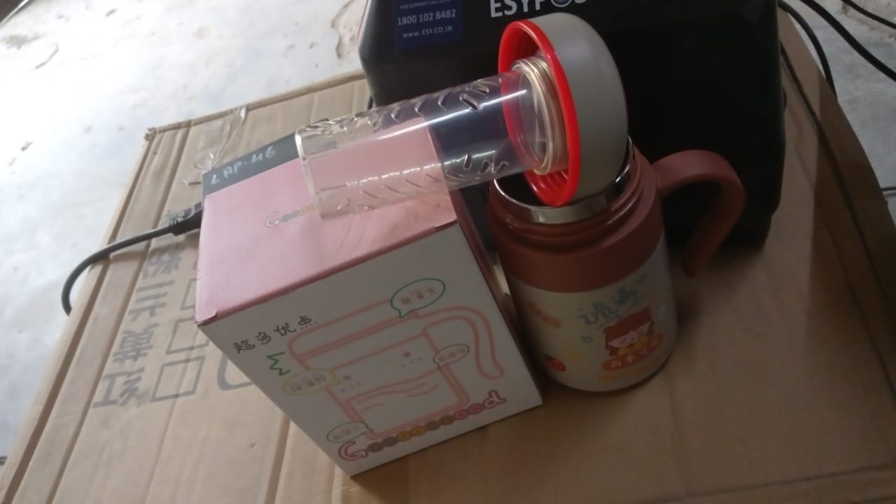 Customize Stainless Steel Mug / Bottle Vacuum Insulated Cup with Handle & Small cup, Tumbler (550 ML)