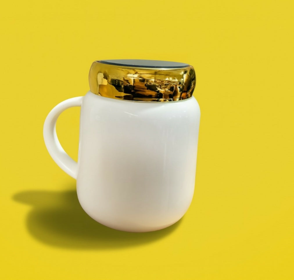 Elegant White Ceramic Mug with Golden Lid and "Mrs" Script – Glossy Finish Coffee Cup with Handle – Gift for Wife, Bride, Newlywed – Romantic Tea Mug for Women