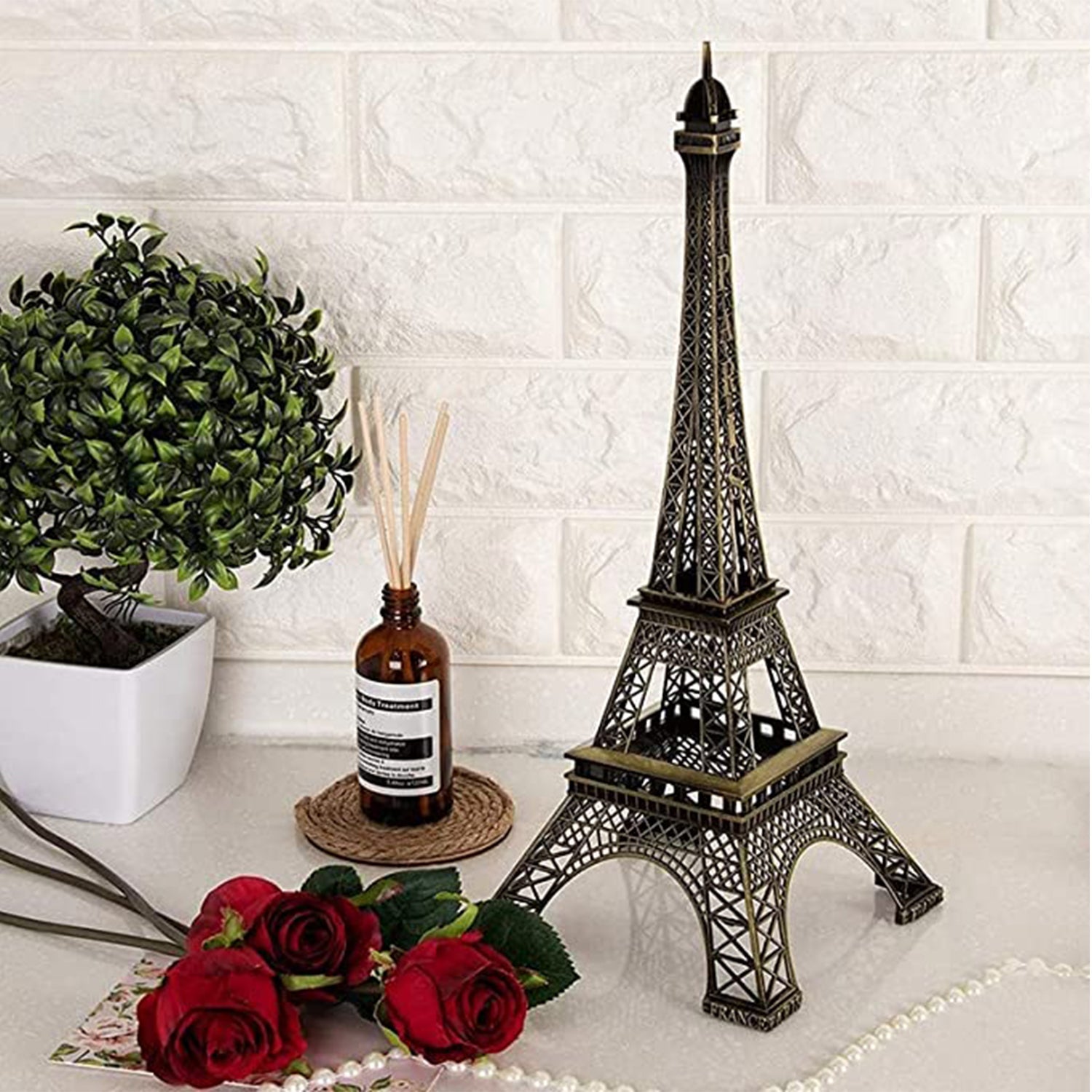 Antique 3D Eiffel Tower Statue - Metal Paris Landmark Decorative Showpiece for Home & Office