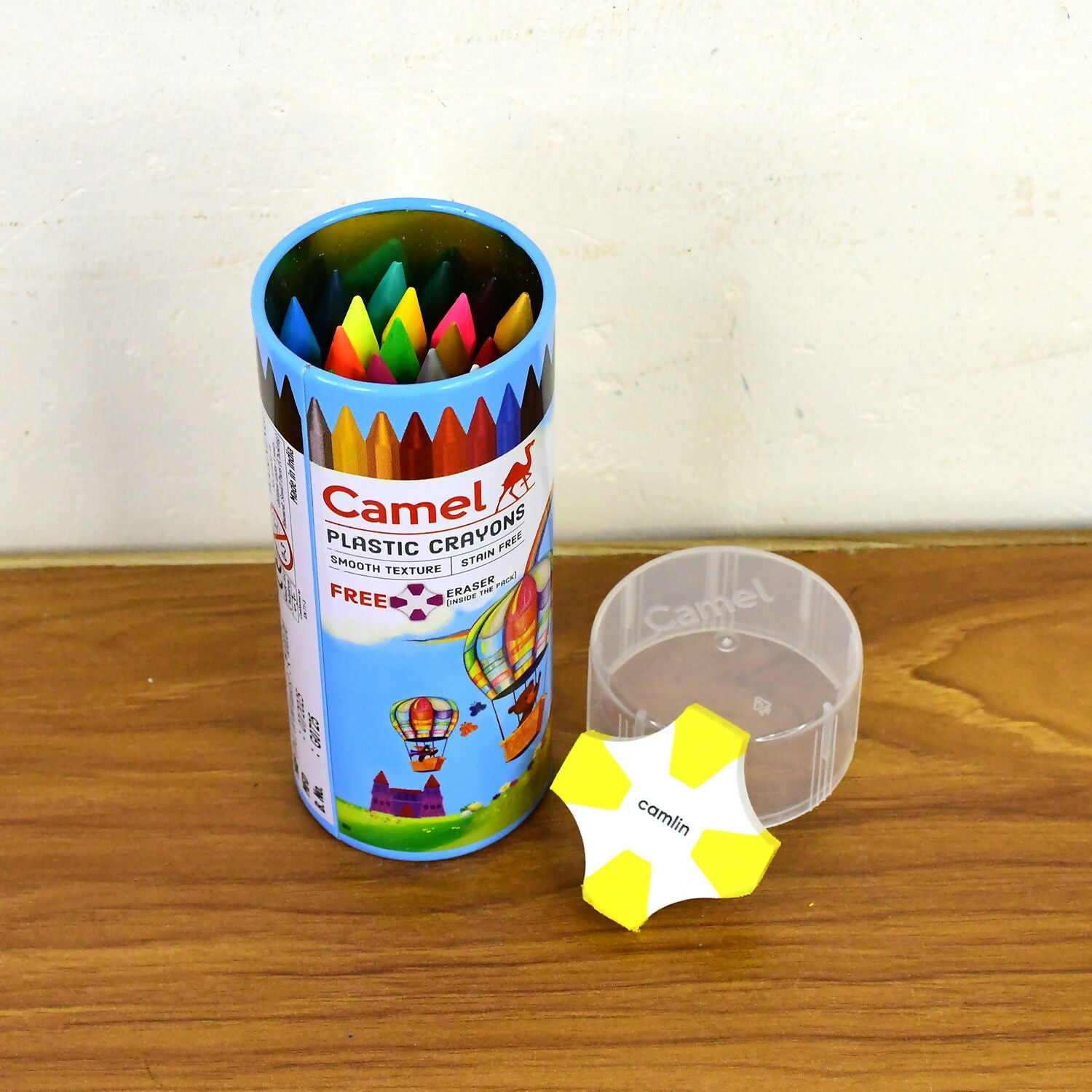 Camel Plastic Crayons 28 Assorted Shades with Free Eraser (Smooth & Stain-Free Colours)
