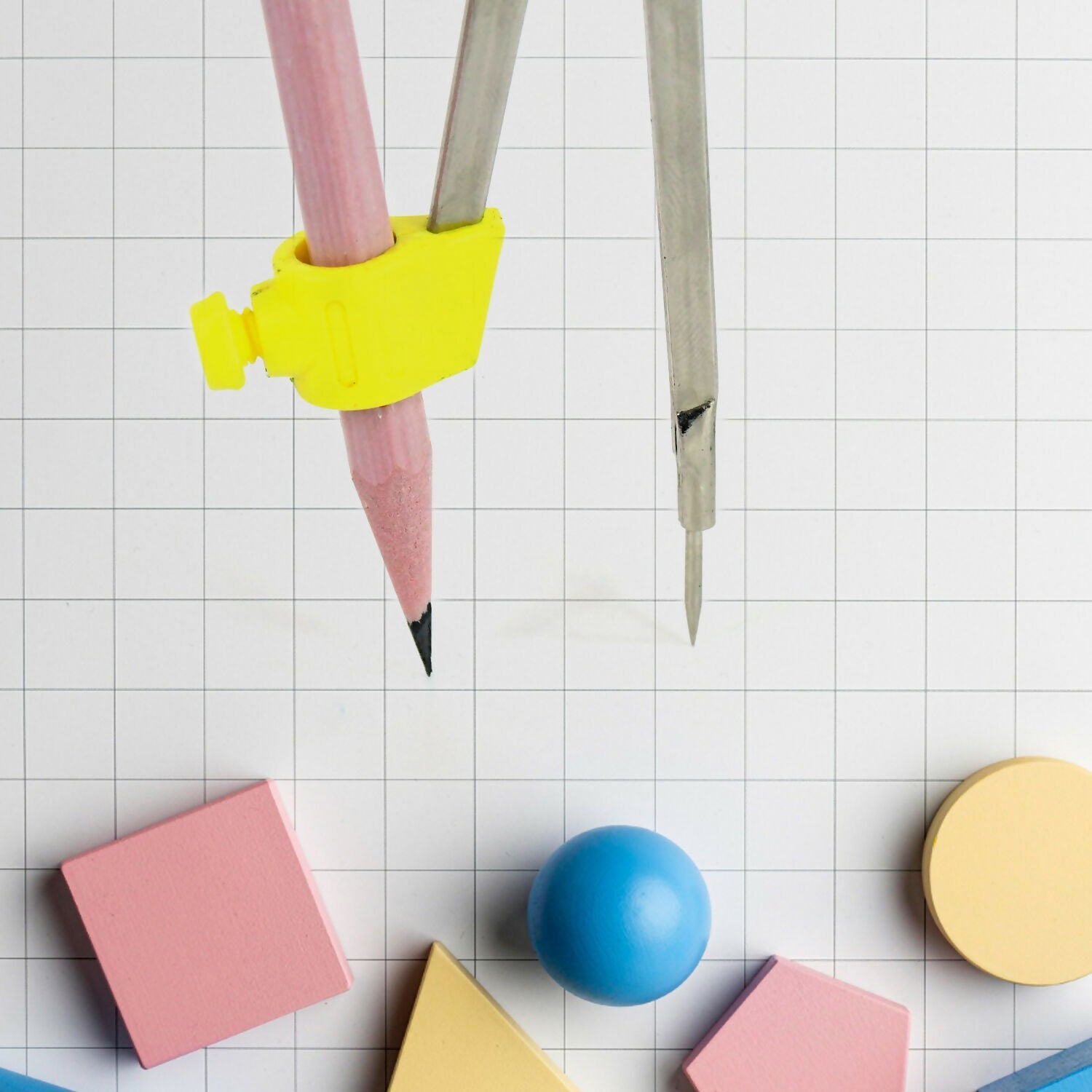 Camlin Compass – Durable Metal Body with Yellow Grip