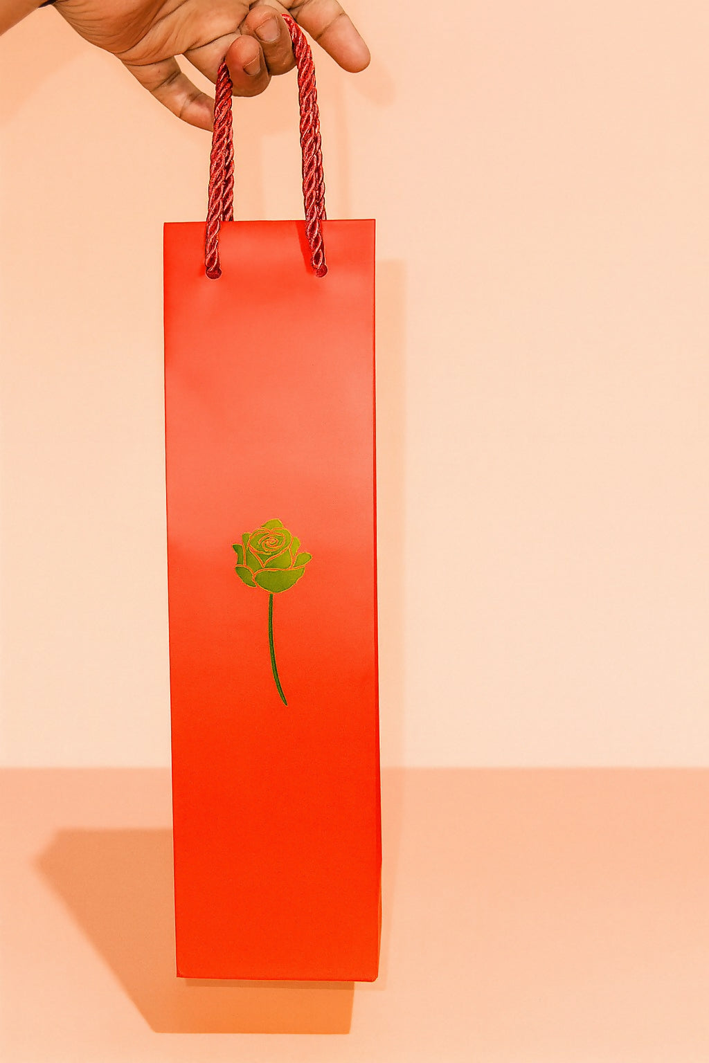 Luxury Red Metal Rose with Golden Stem – Artificial Forever Rose in Premium Gift Box & Carry Bag | Romantic Valentine’s Day Gift for Girlfriend, Wife, Anniversary, Birthday & Special Occasions