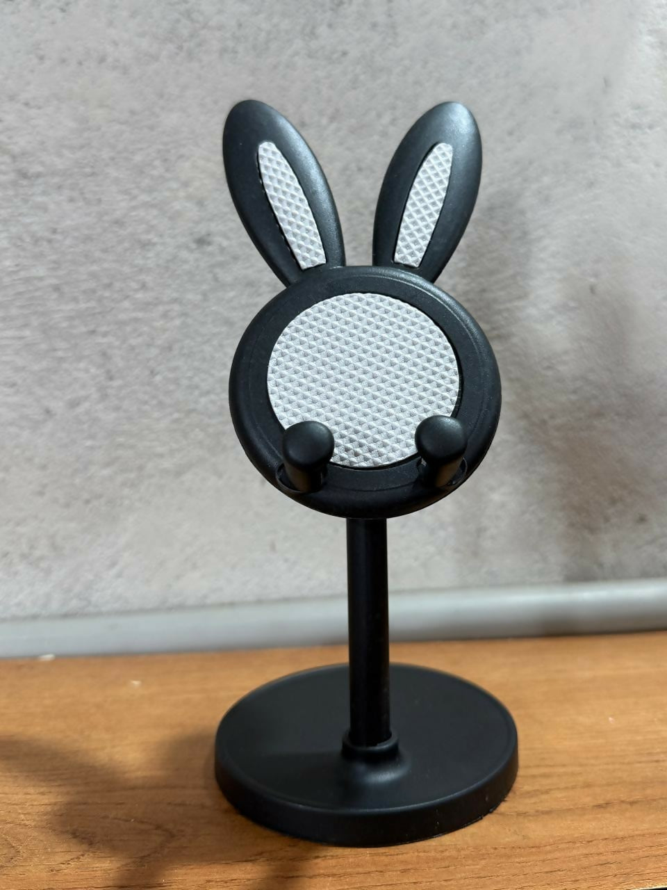 Cute Bunny Ear Mobile Phone Stand – Adjustable Desk Holder for Smartphones and Tablets – Black Minimalist Design for Office, Home, and Kids’ Study Table