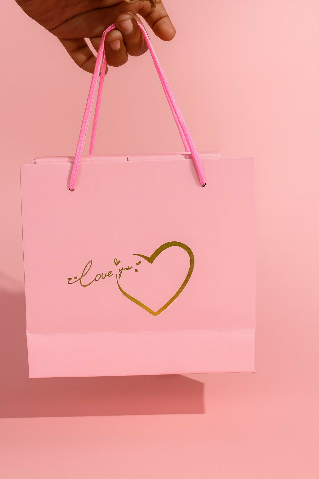 Luxury Jewelry Gift Box with Artificial Roses, Necklace & Earrings | Romantic Gift Set for Wife, Girlfriend, Mom | Perfect for Valentine’s Day, Anniversary, Birthday, Wedding & Special Occasions