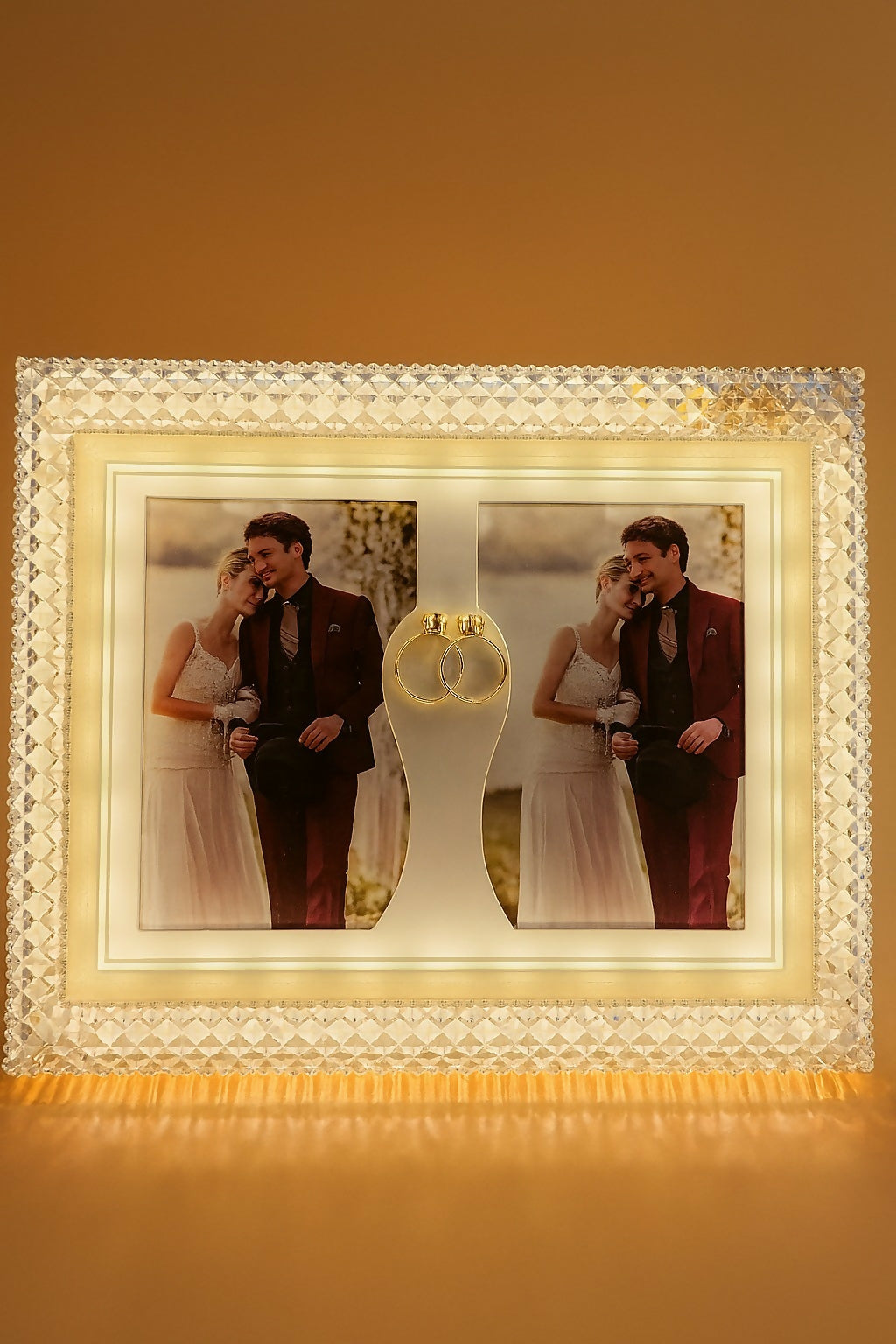 Luxury Double Photo LED Wedding Frame with Crystal Edge and Golden Ring Decor – Light-Up Couple Picture Frame for Anniversary, Engagement & Romantic Gifts