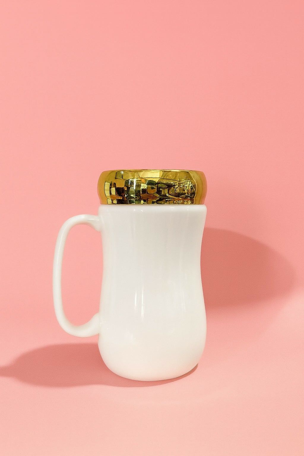 Romantic Love Ceramic Coffee Mug with Golden Lid – White Printed Cup with Heart & Rose Design | Gift Mug for Couples, Anniversary, Valentine, Birthday & Special Occasions