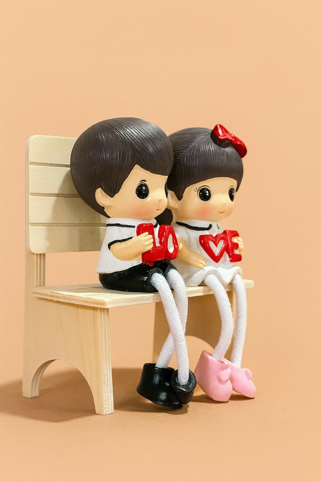 Cute Romantic Couple Figurine Sitting on Bench Holding “LOVE” Letters | Adorable Resin Doll Showpiece for Home Décor, Bedroom, Office Desk & Gifting | Valentine, Anniversary, Wedding & Birthday Gift