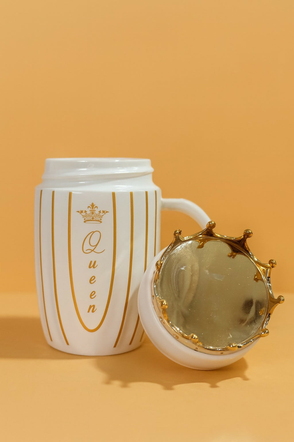 Luxury Queen Crown Ceramic Mug with Golden Lid | Premium Coffee & Tea Cup for Women | Royal Gift for Birthday, Anniversary, Valentine’s Day & Office Use