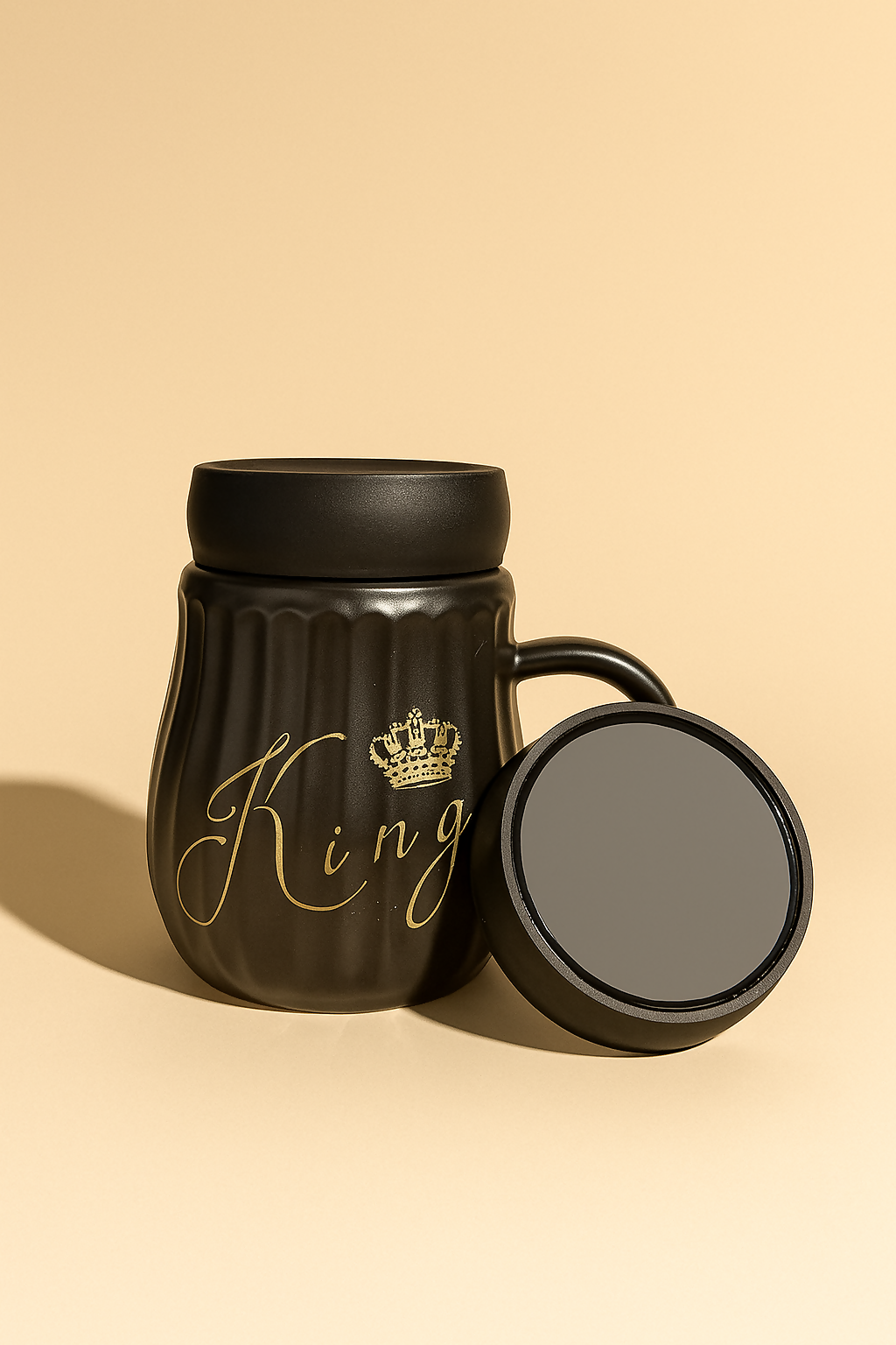 Premium Black Ceramic "King" Coffee Mug with Gold Crown Print – Elegant Matte Finish Tea Mug for Men with Lid – Gift for Husband, Boyfriend, Brother