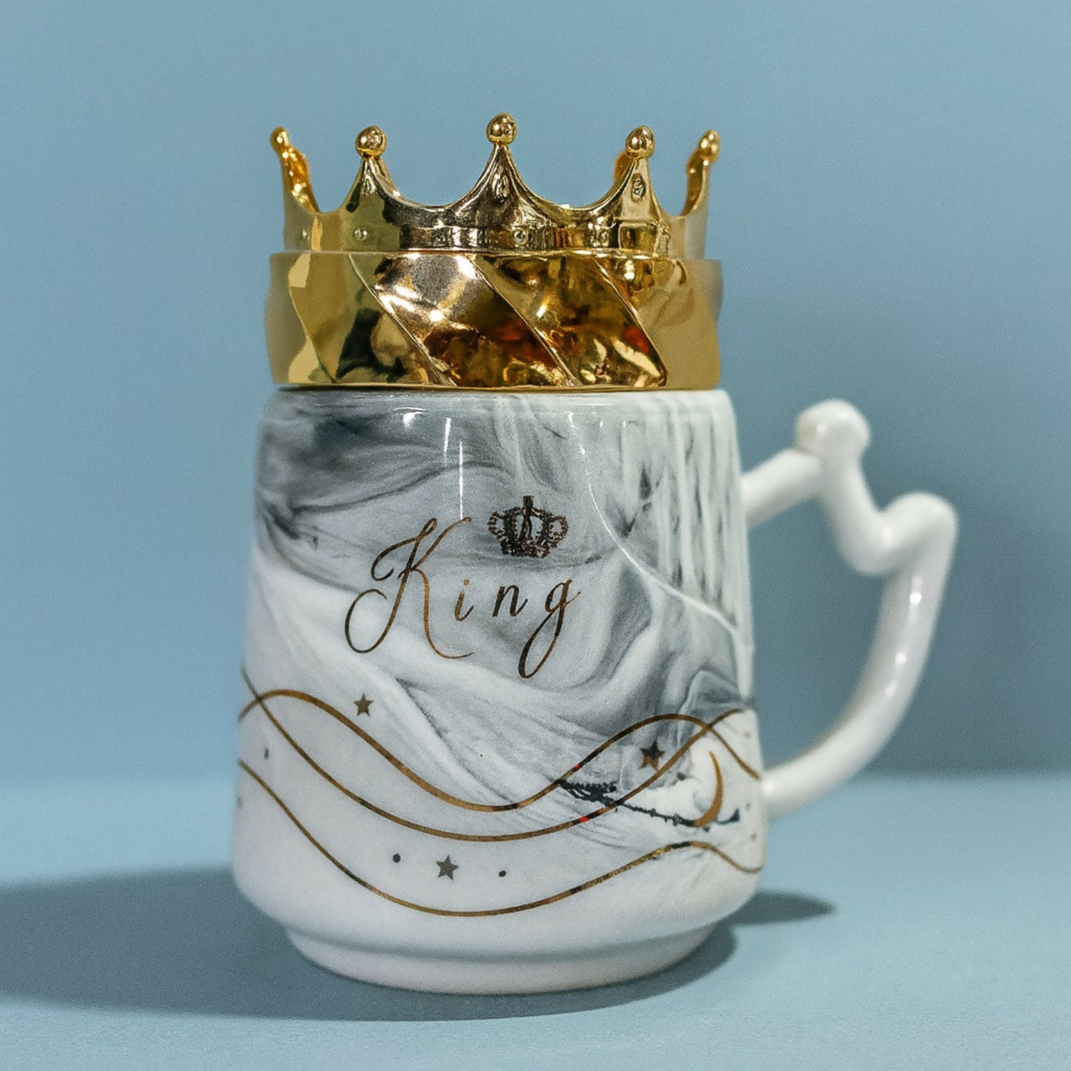 Luxury King Crown Ceramic Mug with Golden Lid | Black Marble Coffee & Tea Cup | Royal Gift for Men – Birthday, Anniversary, Valentine’s Day & Office Use