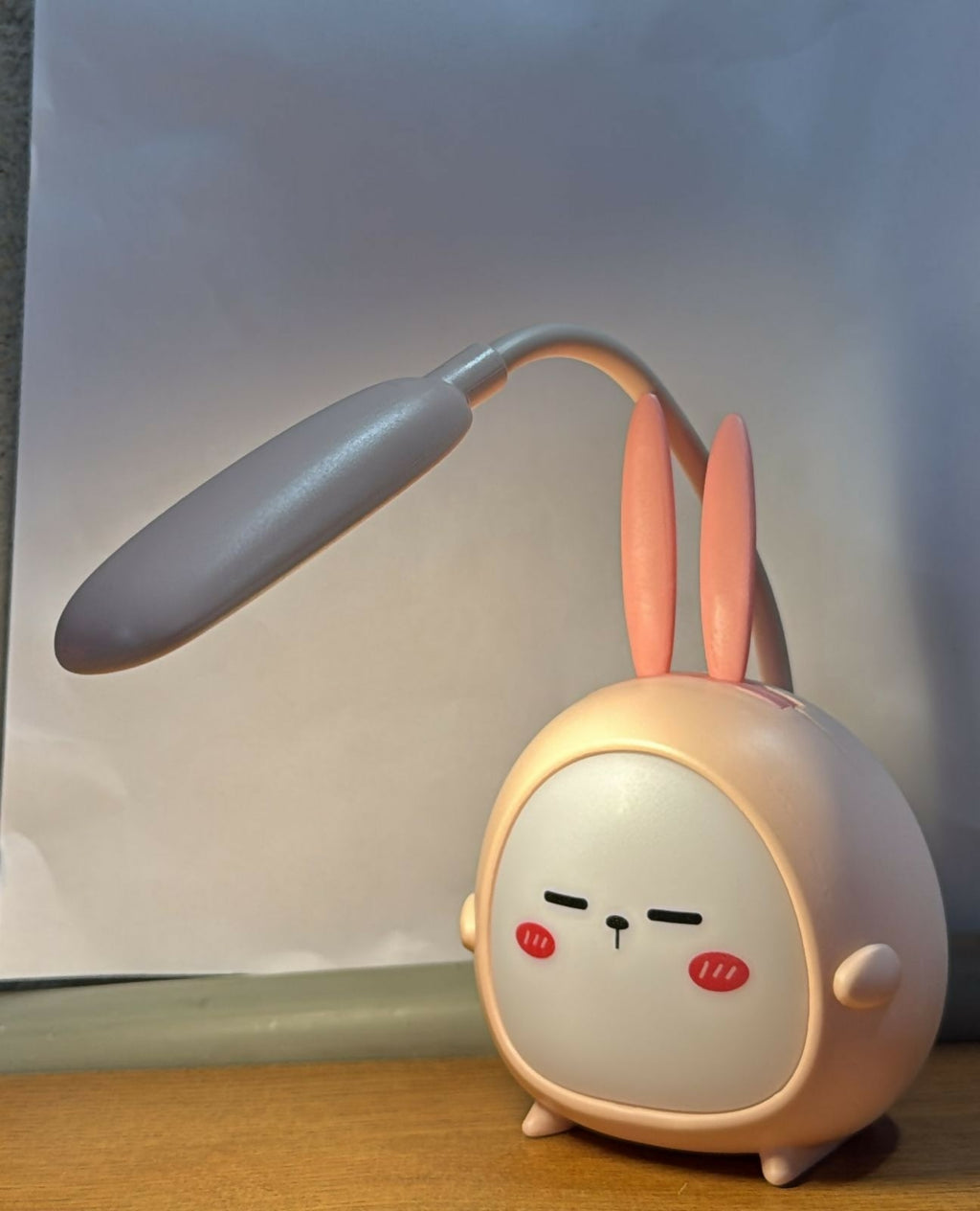 Adorable Pink Bunny Shaped LED Desk Lamp with Flexible Neck – Cute Cartoon Night Light for Kids, Study, and Home Décor – Warm Eye-Friendly Light, USB Rechargeable