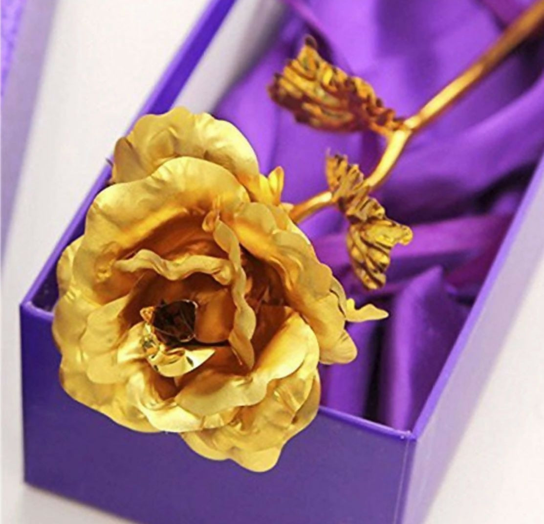 Luxury Golden Metal Rose with “Love” Stand – Elegant Decorative Flower Figurine for Romantic Gifts, Anniversary, Valentine’s Day, Home Decor, and Table Centerpiece – Gold Plated Artificial Rose Showpiece