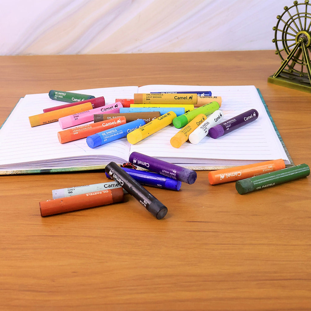 Camel Oil Pastels 25 Assorted Shades with Free Scraping Tool