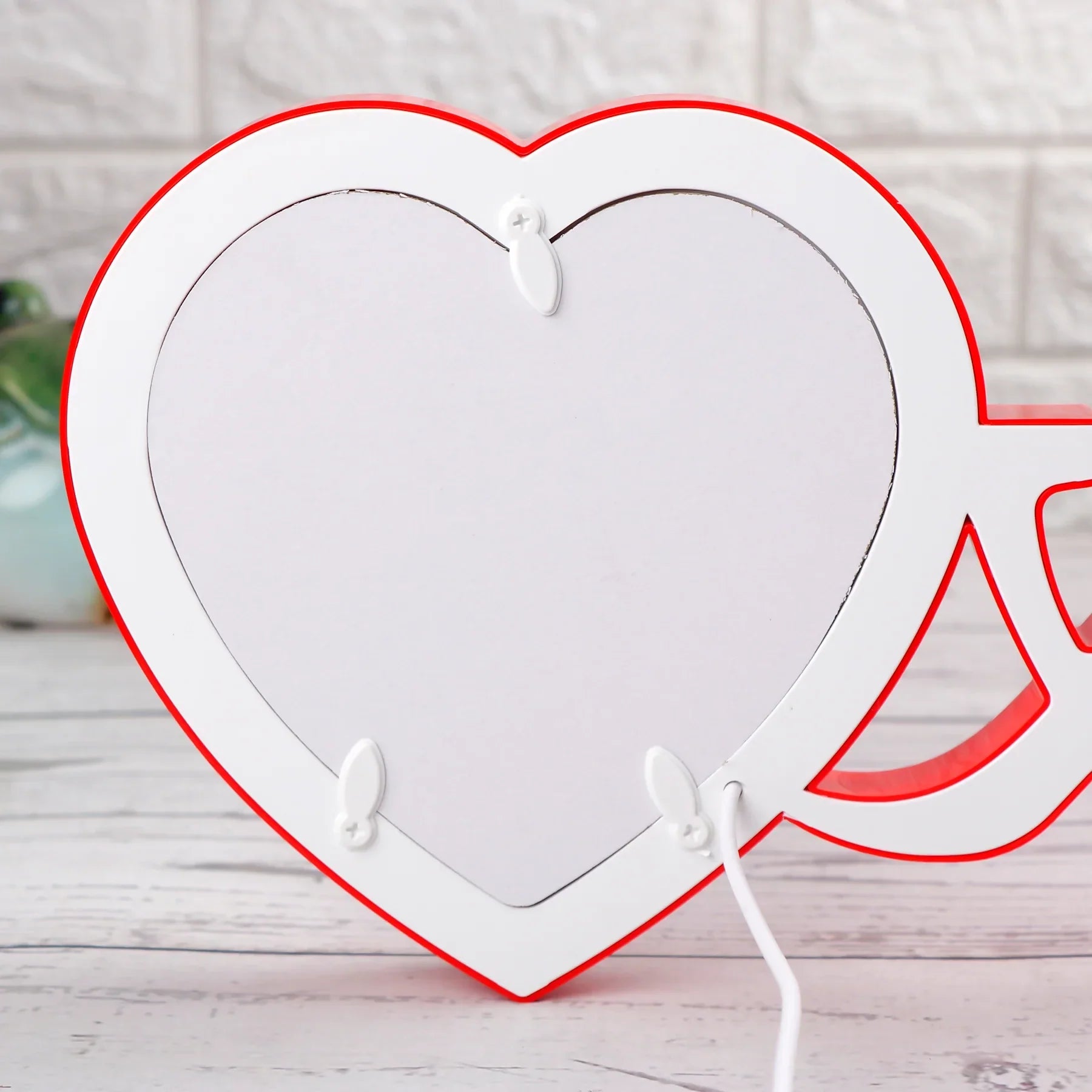 LoveBond Heart & Heart LED Mirror – Romantic Couple Table Décor Romantic Hearts LED Magic Mirror Photo Frame