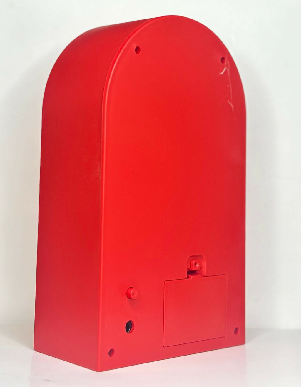 LED Light-Up Couple Kissing Showpiece in Red Arch Frame with LOVE Text and Pink Flower Backdrop – Decorative Valentine’s Day Gift for Girlfriend, Boyfriend, Anniversary or Bedroom Decor