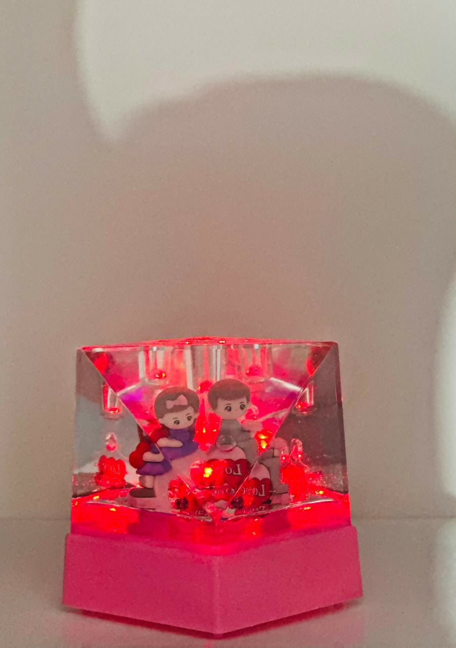 LoveNest Crystal Couple Cube Acrylic Liquid Motion Teddy Love Sign Block | Valentine's Day Gift | Romantic Desk Showpiece | Clear Decorative Display with Floating Glitter