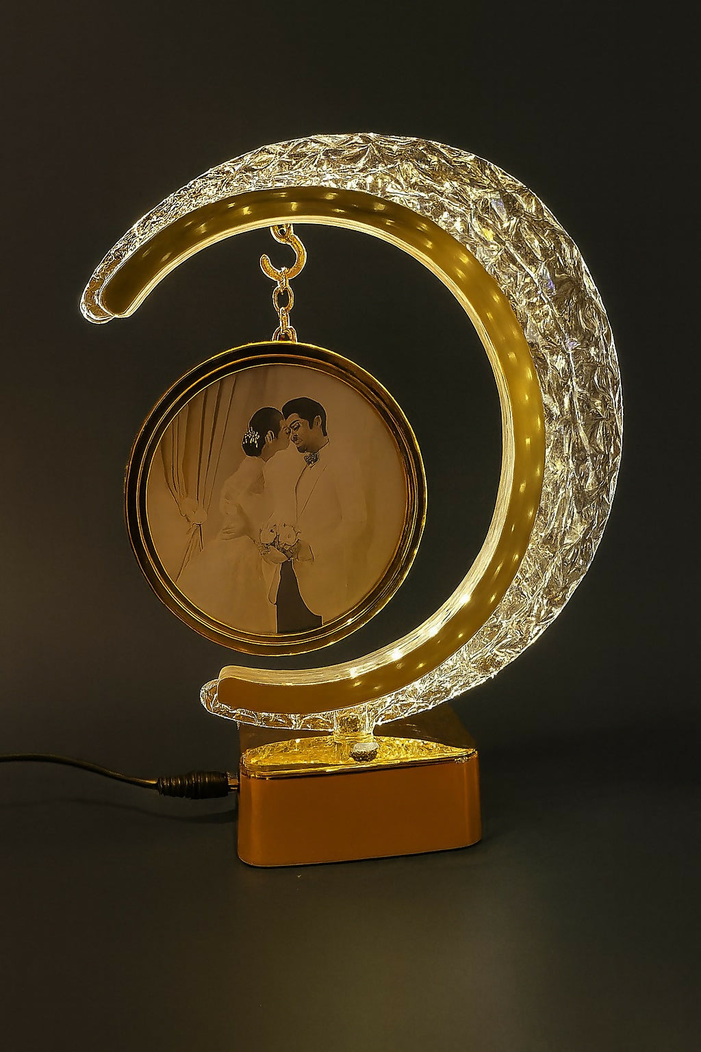 Crescent Moon Crystal LED Photo Frame Lamp – Personalized Rotating Hanging Frame with Warm Light – USB Powered Night Lamp for Bedroom, Anniversary, Wedding & Romantic Gifting