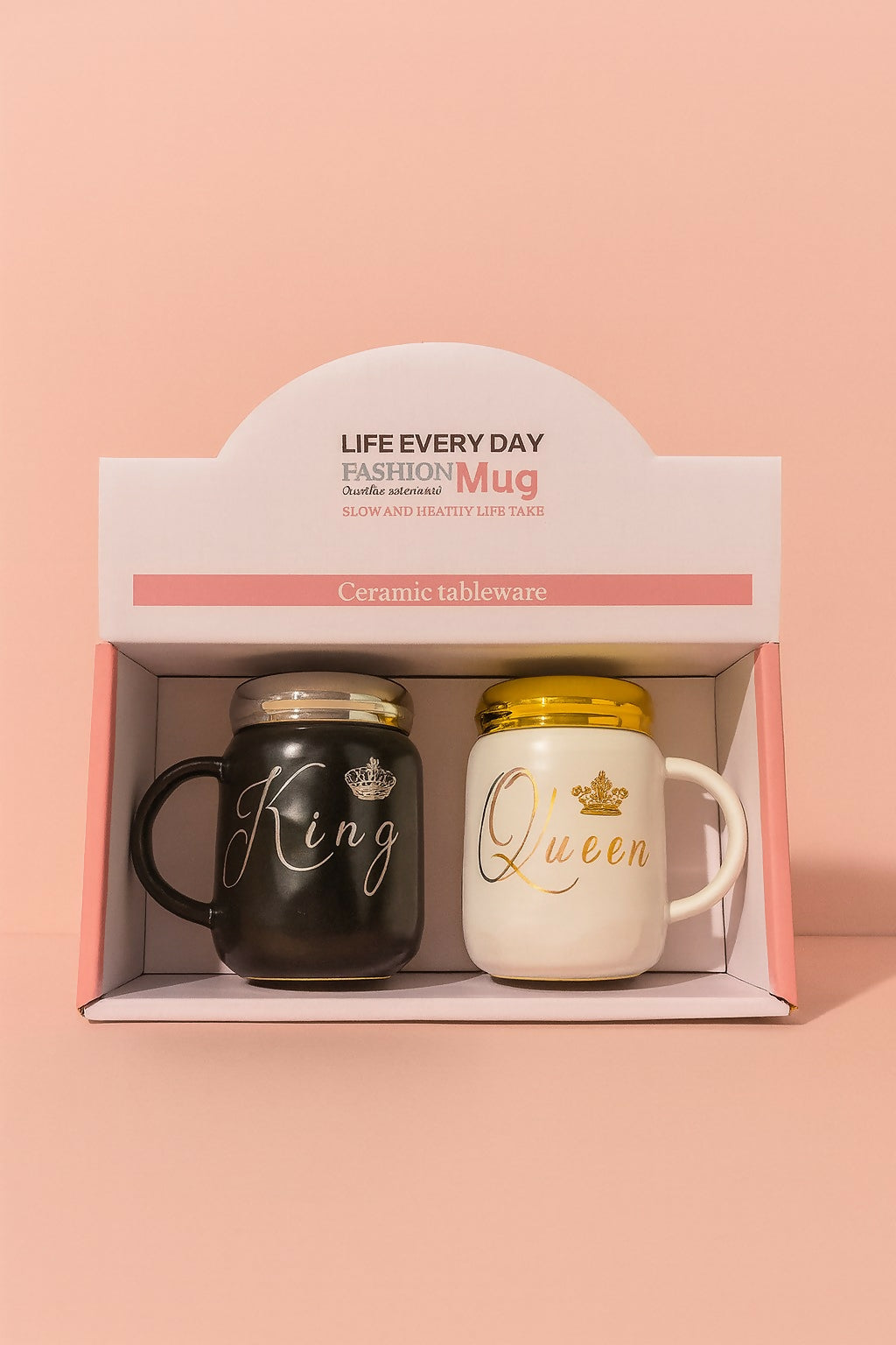 King & Queen Couple Ceramic Mug Set with Metallic Lids – Black & White Coffee Cups with Crown Print – Romantic Gift Set for Husband Wife, Anniversary, Wedding, Engagement, Valentine’s Day & Birthday (2 Pieces)