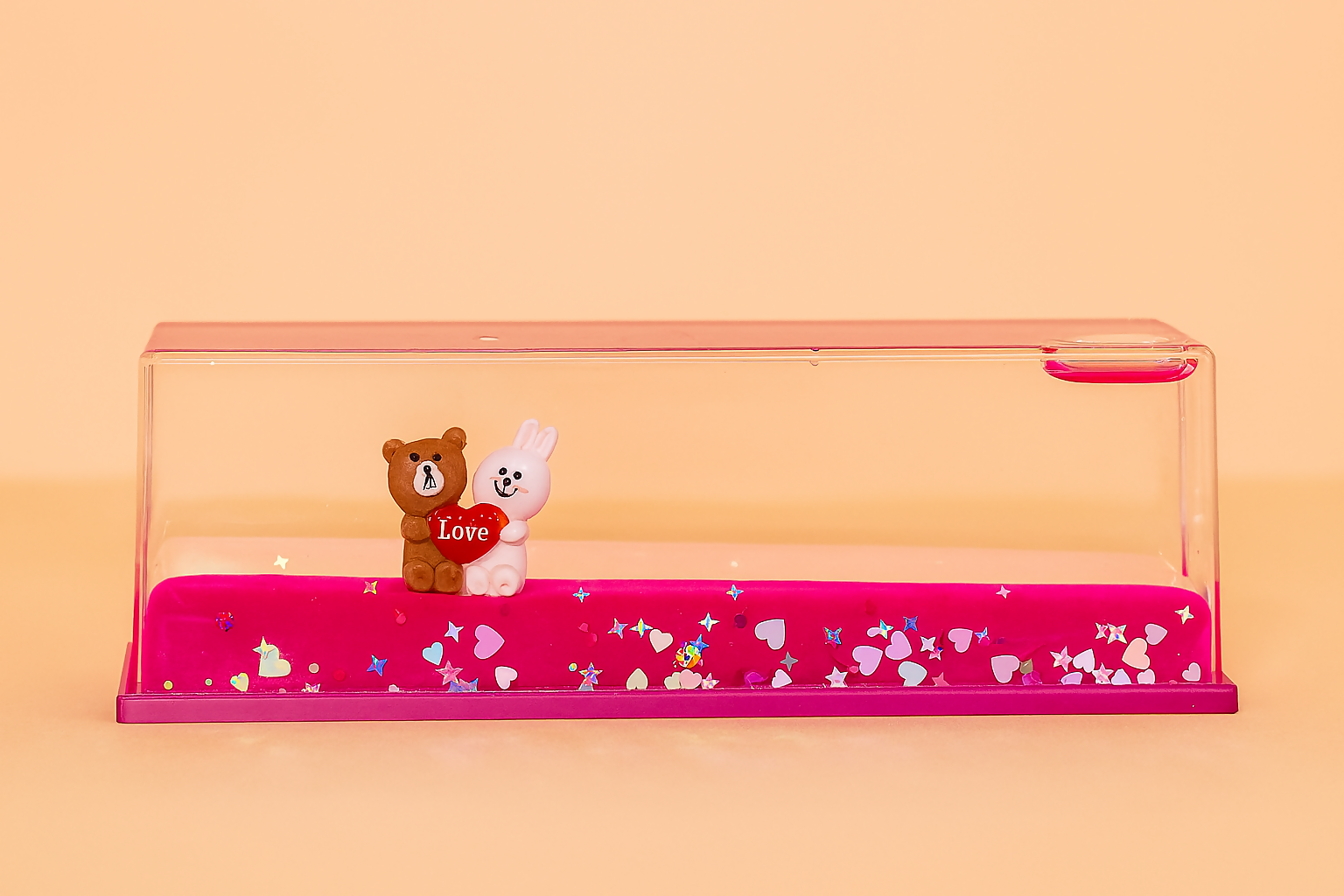 paper weight Cute Bear and Bunny LOVE Display Showpiece – Romantic Couple Figurine in Transparent Red Base Case with Star Confetti – Decorative Valentine Gift for Boyfriend, Girlfriend, Anniversary, or Home Décor