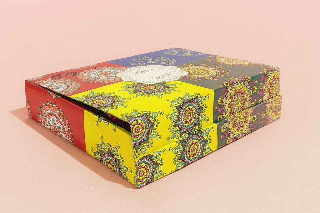 Set of 12 Scented Tin Candles with Decorative Mandala Design – Portable Travel Aromatherapy Candle Gift Set – Reusable Metal Containers for Gifting, Diwali, Weddings & Festive Décor