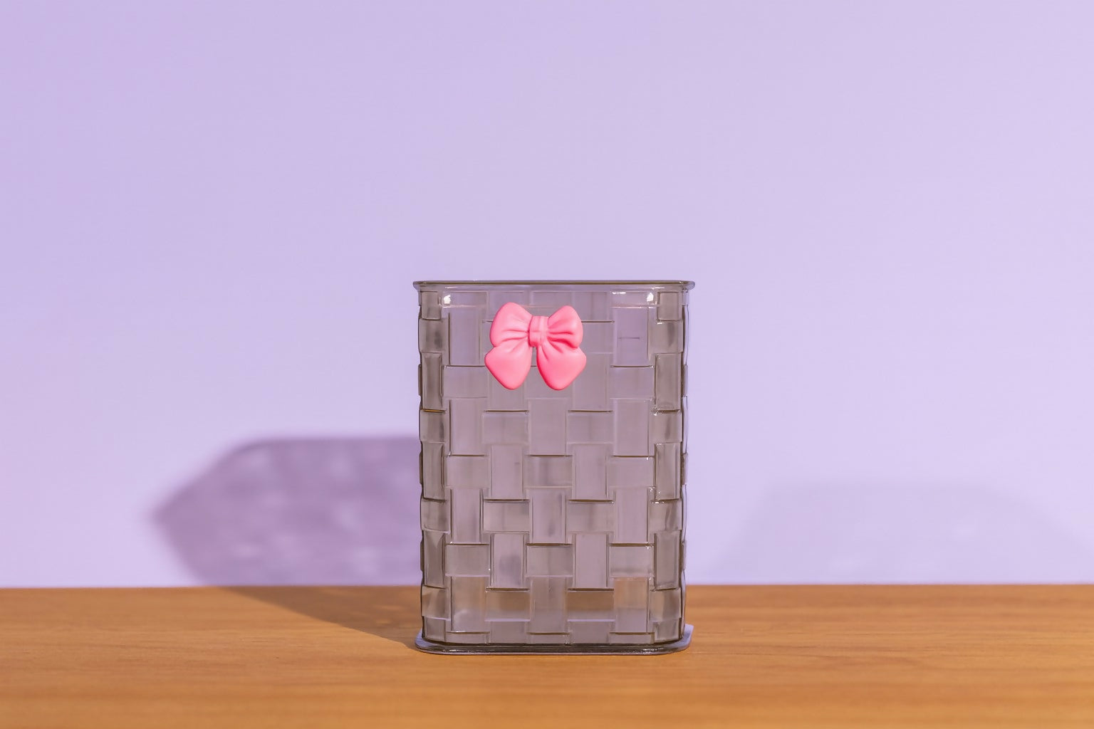 Clear Glass Pen Holder with Decorative Bow | Stylish Desk Organizer for Pencils, Pens, Brushes & Office Supplies | Modern Stationery Holder for Home, Office, Kids’ Study Table & Gift Use