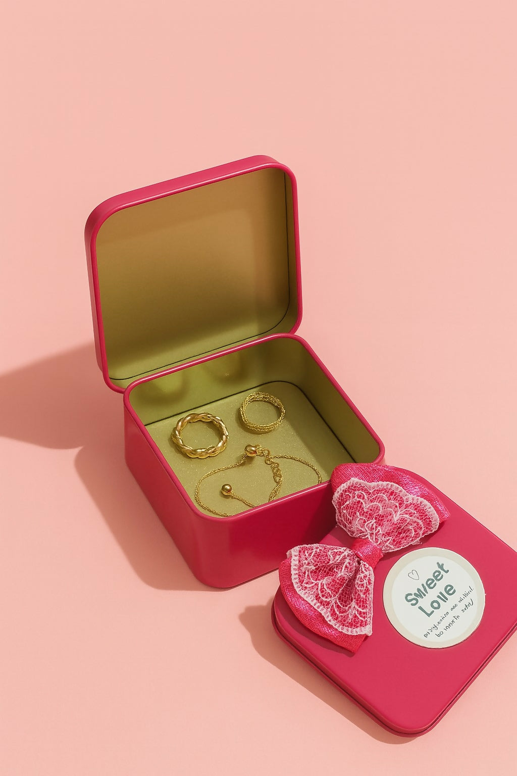 Set of 6 “Sweet Love” Heart Tin Gift Boxes with Bows – Decorative Metal Candy Boxes for Wedding Return Gifts, Valentine Favors, Party Hampers & Festive Gifting – Multicolor Love-Themed Packaging