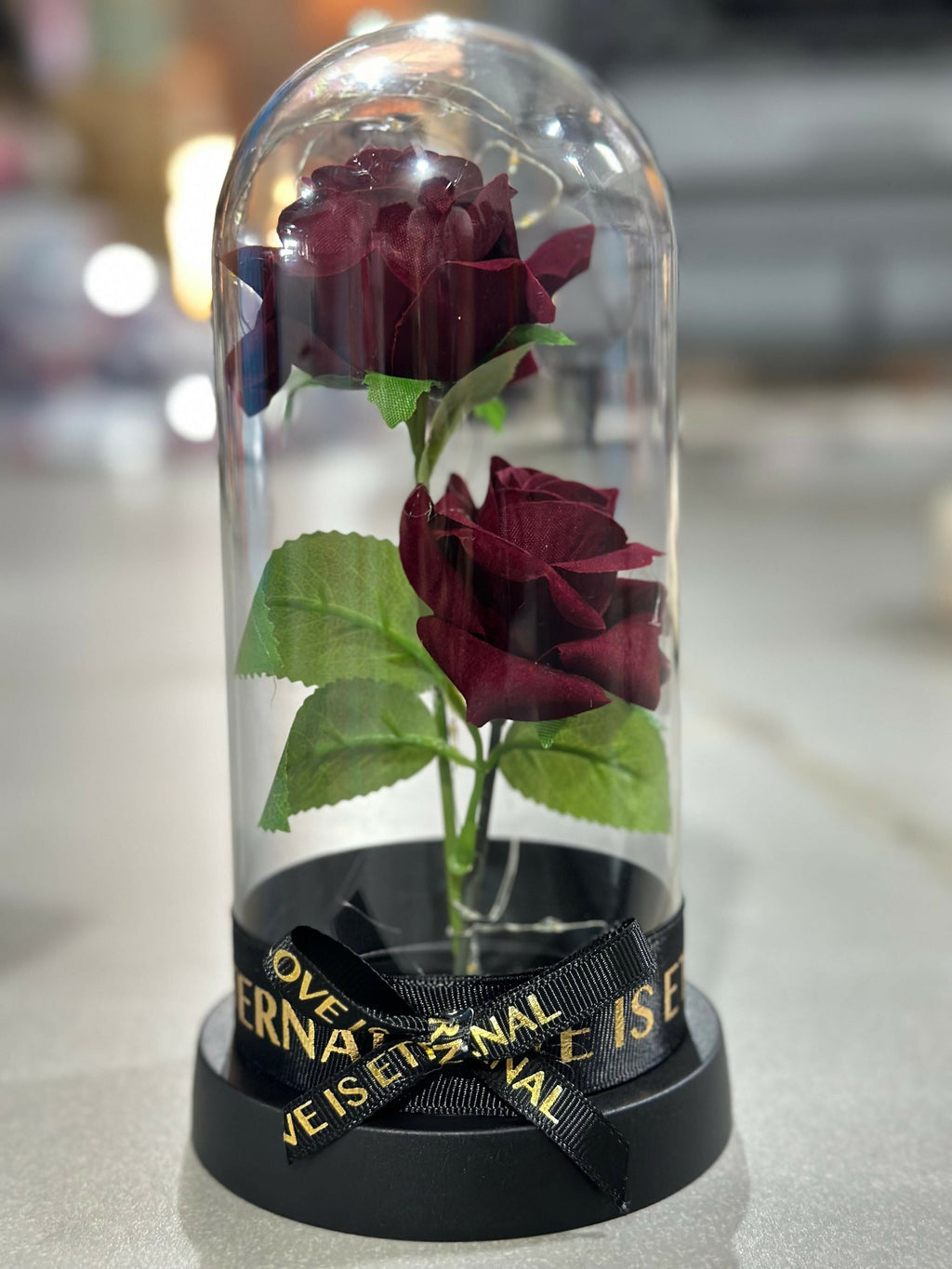 Eternal Red Rose with LED Fairy Lights in Glass Dome – Romantic Forever Flower Gift for Her, Valentine’s Day, Anniversary, Birthday, or Home Decoration