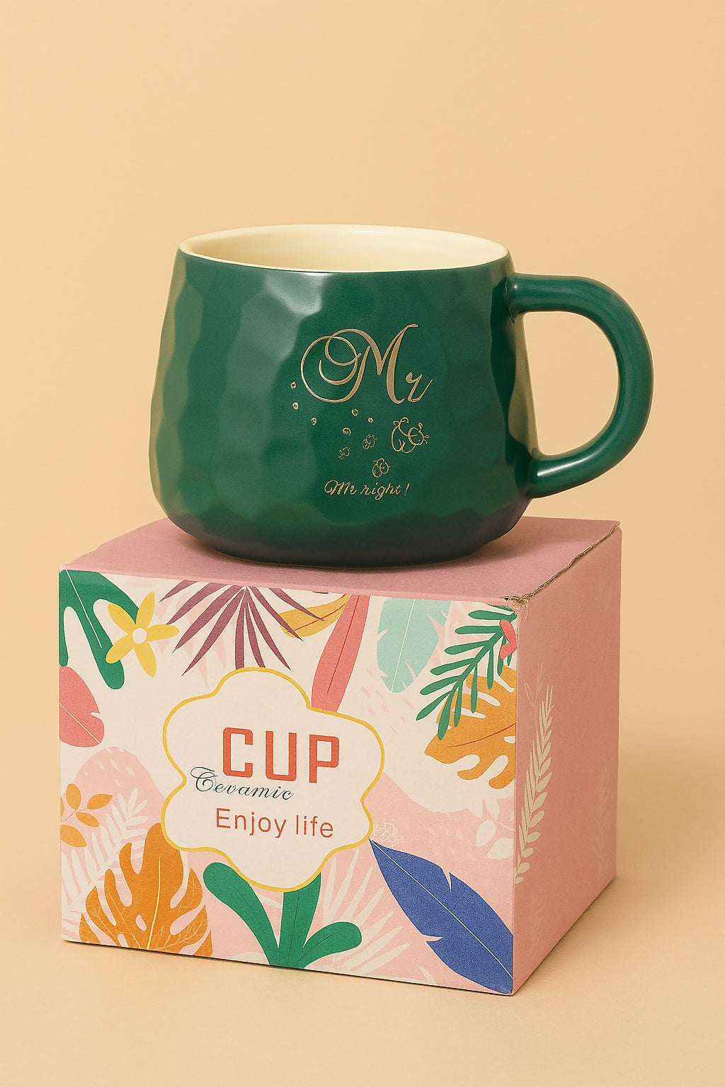 Luxury Green Ceramic “Mr. Right” Mug with Gift Box – Textured Glossy Coffee Cup with Gold Lettering – Romantic Mug Gift for Husband, Boyfriend, Groom – Ideal for Wedding, Anniversary or Valentine's Day