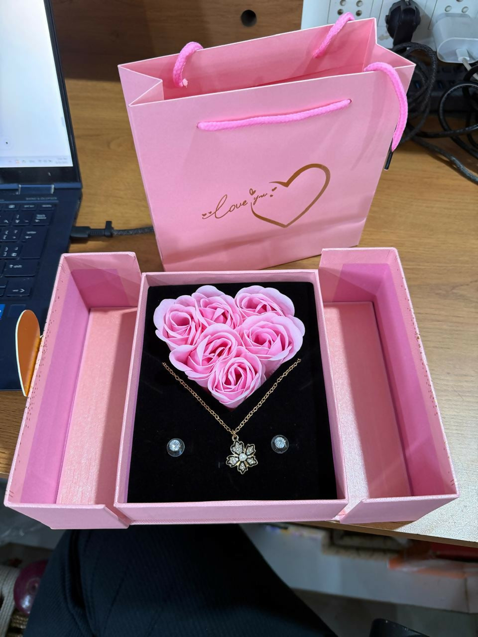 Luxury Jewelry Gift Box with Artificial Roses, Necklace & Earrings | Romantic Gift Set for Wife, Girlfriend, Mom | Perfect for Valentine’s Day, Anniversary, Birthday, Wedding & Special Occasions
