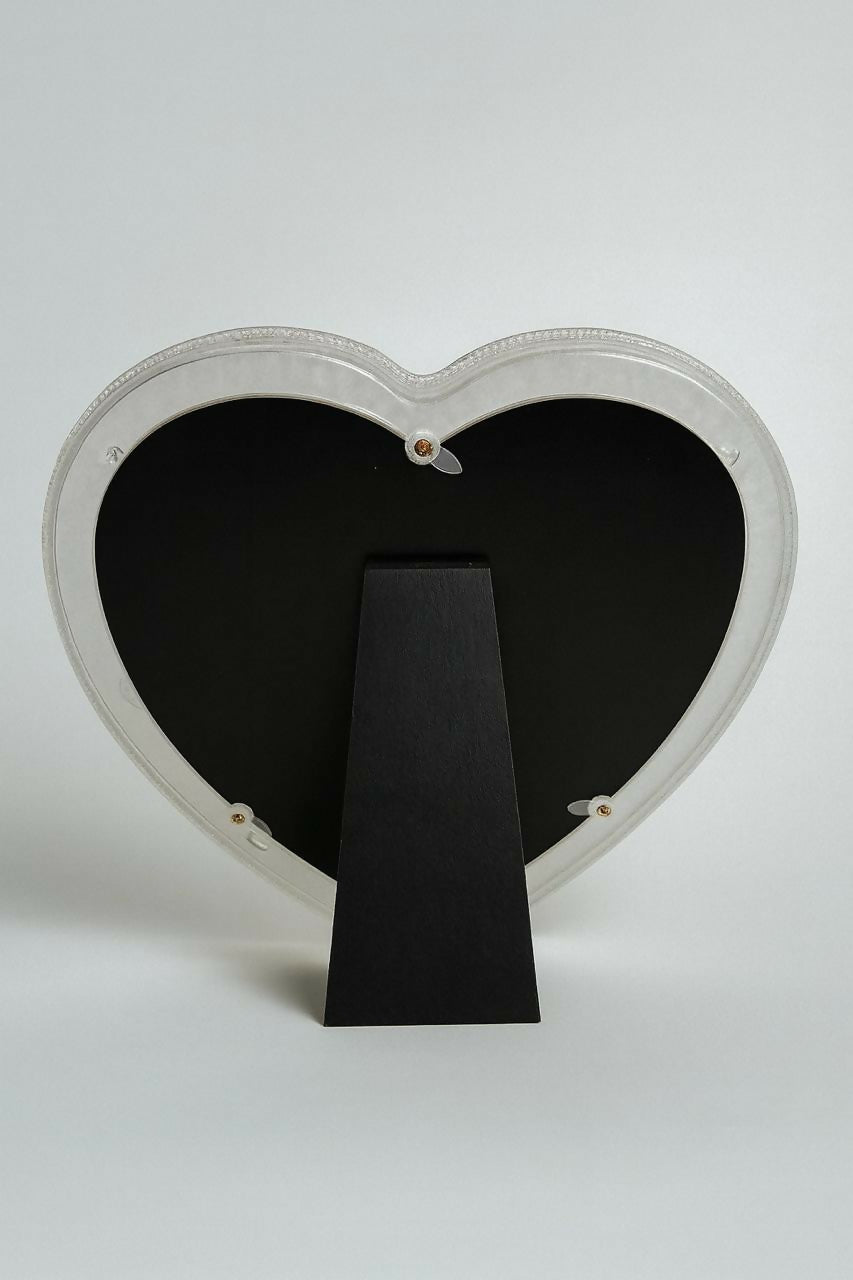 Heart-Shaped LED Love Photo Frame | Romantic Red Glowing Picture Frame with Roses & “Love” Design | 4x6 Inch Couple Photo Frame | Perfect Gift for Wedding, Anniversary, Valentine’s Day & Home Décor