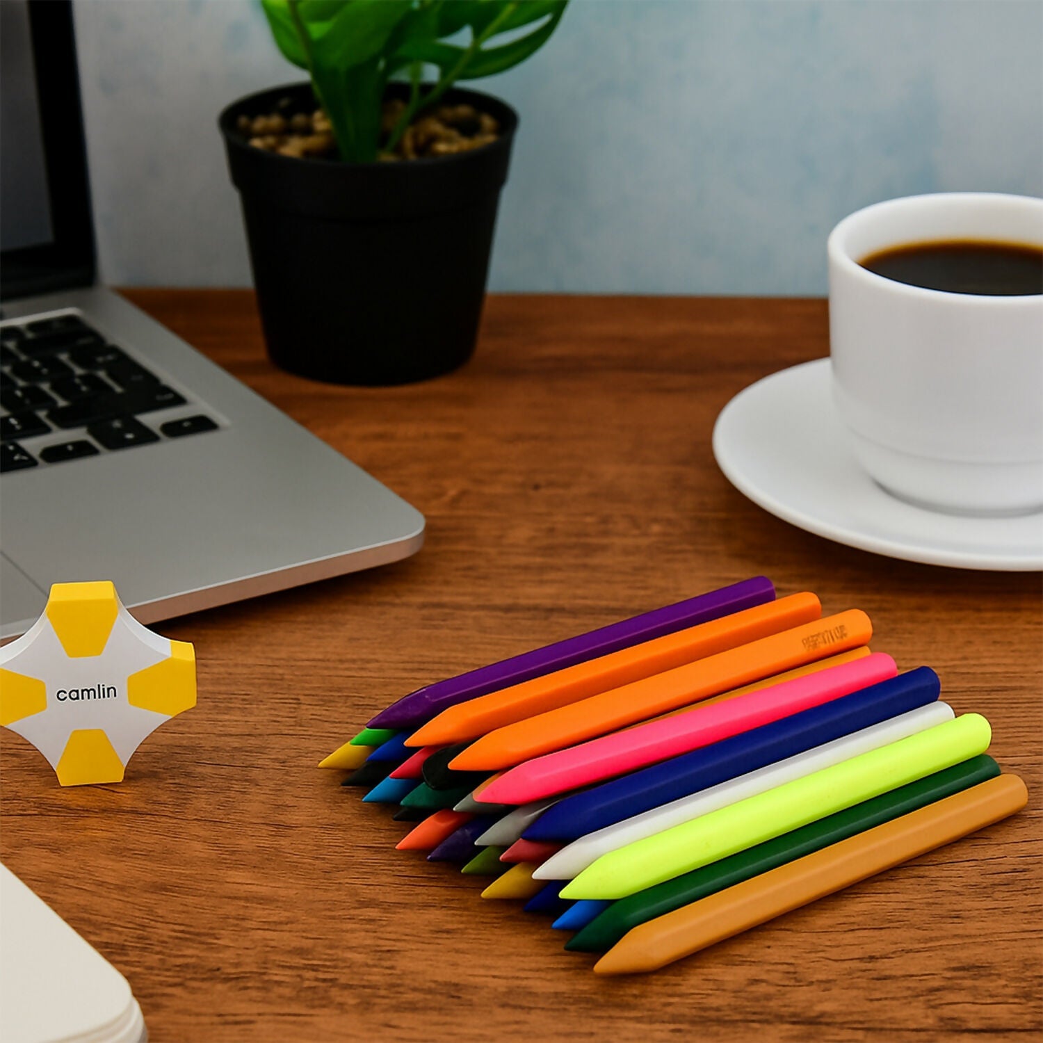 Camel Plastic Crayons 28 Assorted Shades with Free Eraser (Smooth & Stain-Free Colours)