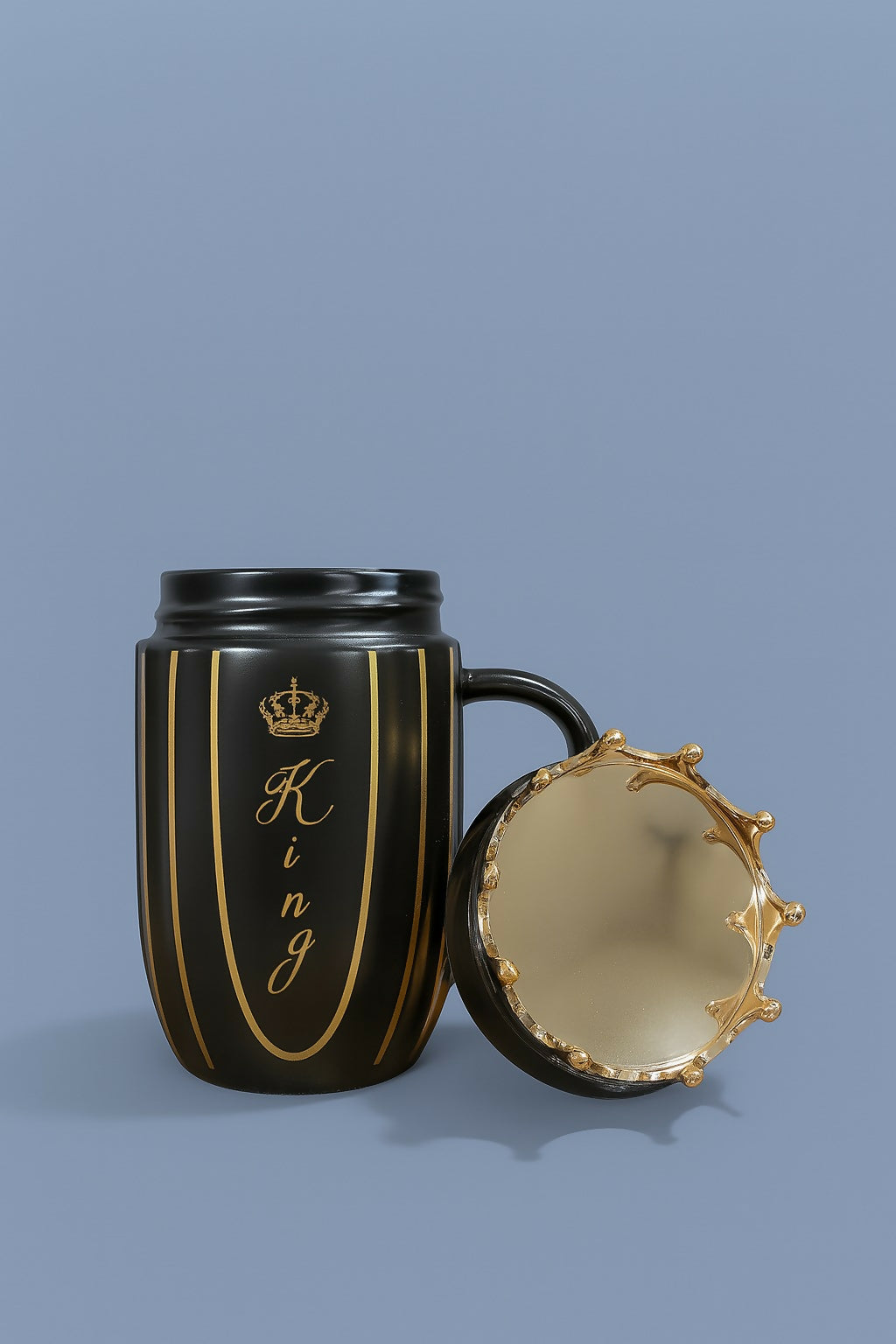 King Crown Black Ceramic Coffee Mug with Golden Stripes and Royal Lid – Stylish Gift for Men – 350ml Tea Cup for Husband, Boyfriend, Boss – Premium Royal Design