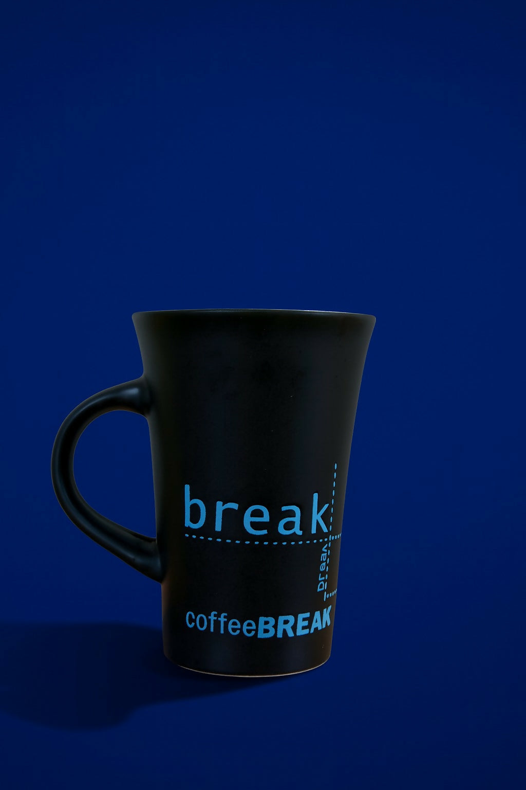Black Ceramic Coffee Mug with Blue Spoon – Stylish Coffee Break Printed Tea & Coffee Cup with Handle Slot Spoon | Microwave & Dishwasher Safe Mug for Home, Office & Gifting