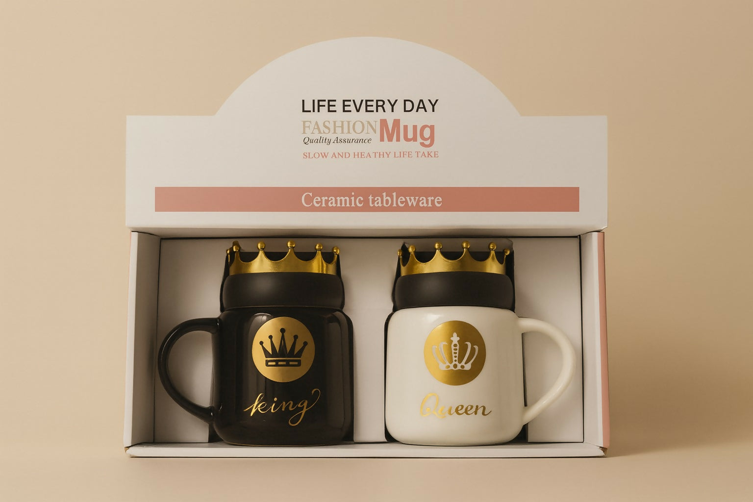 Luxury King & Queen Couple Ceramic Mug Set with Golden Crown Lids – Black & White Coffee Mugs for Couples, Husband Wife Gift Set for Anniversary, Wedding, Engagement, Valentine’s Day & Birthday (2 Pieces)