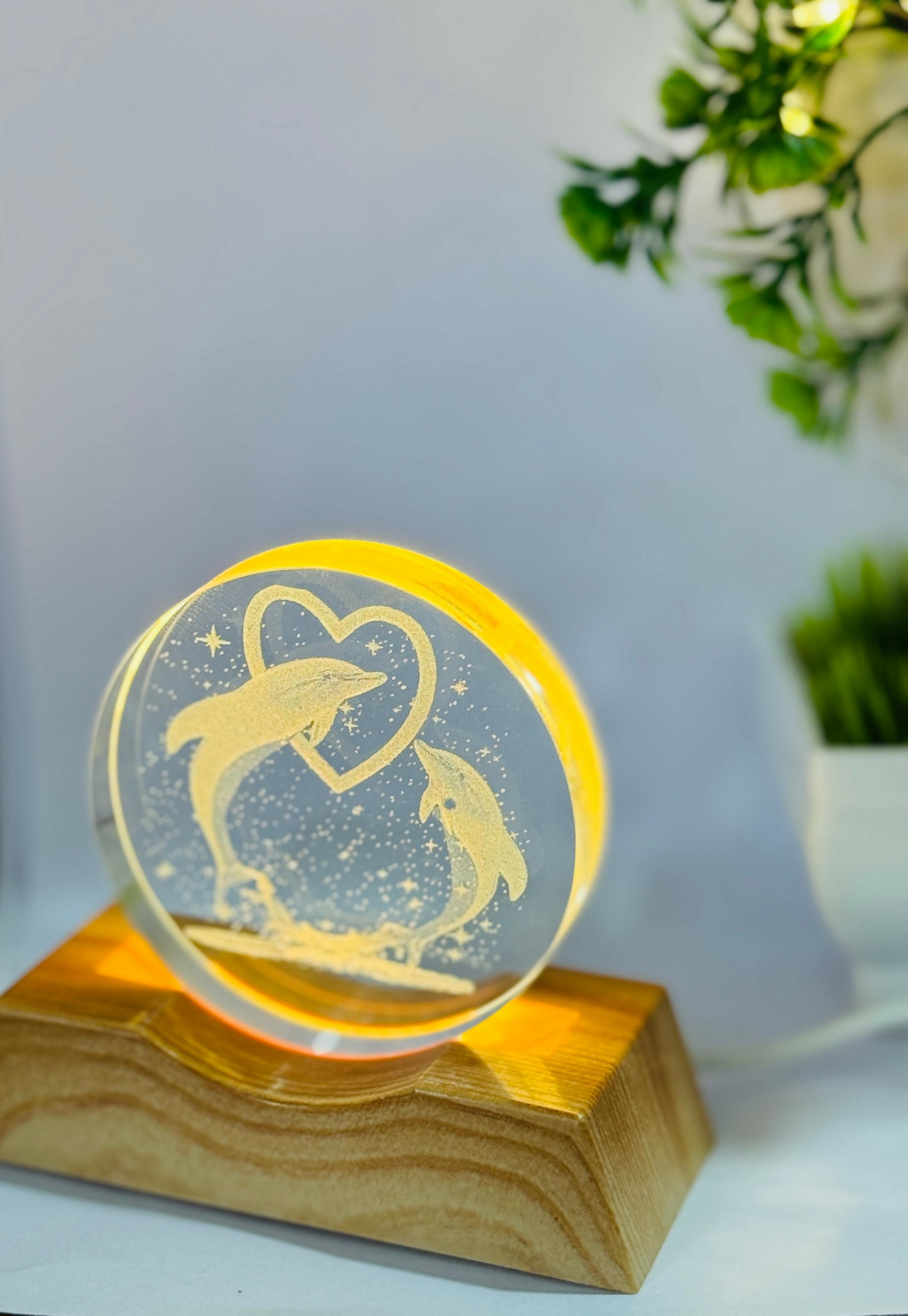Romantic Dolphin Couple 3D Acrylic LED Night Lamp with Wooden Base – USB Powered Warm Light Crystal Lamp with Heart Design | Love-Themed Bedroom Decor & Unique Gift for Anniversary, Valentine, or Wedding