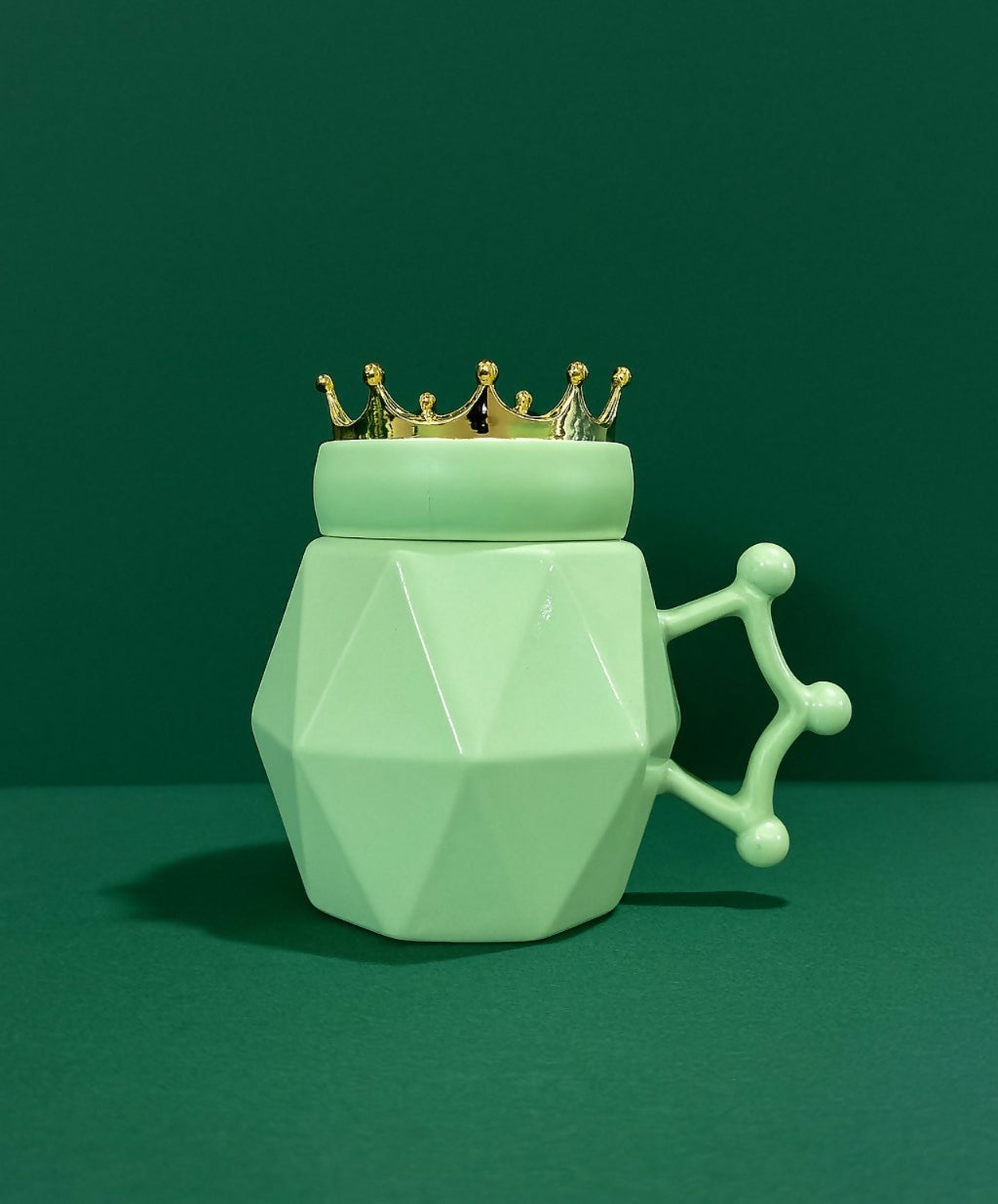 King Crown Ceramic Mug with Golden Lid – Green Diamond-Cut Coffee Mug for Men | Royal Handle & Gift Mug for Husband, Boyfriend, Brother & Boss | Stylish Ceramic Tea Cup with Crown Design